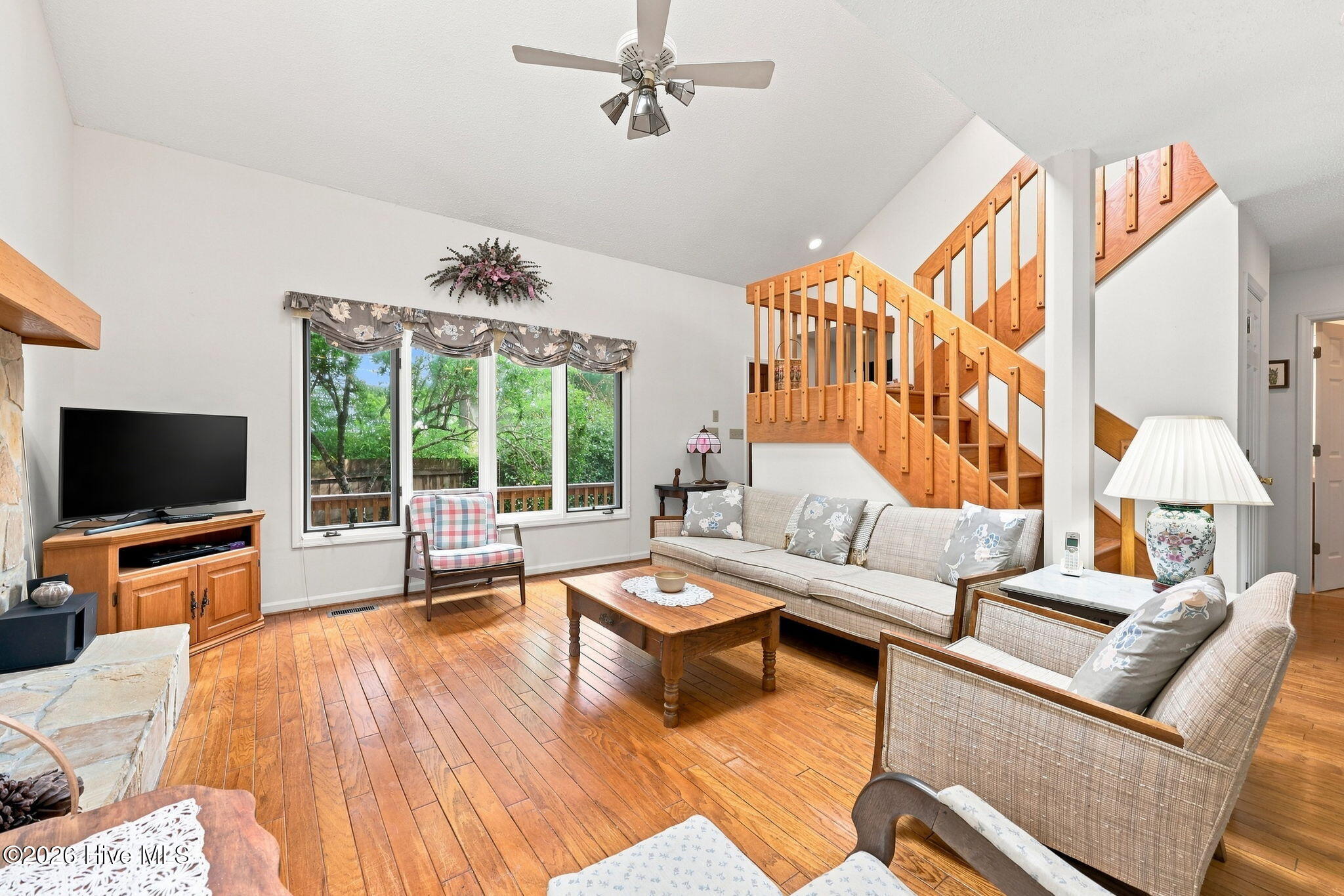 203 Lagoon Court Property Photo 15