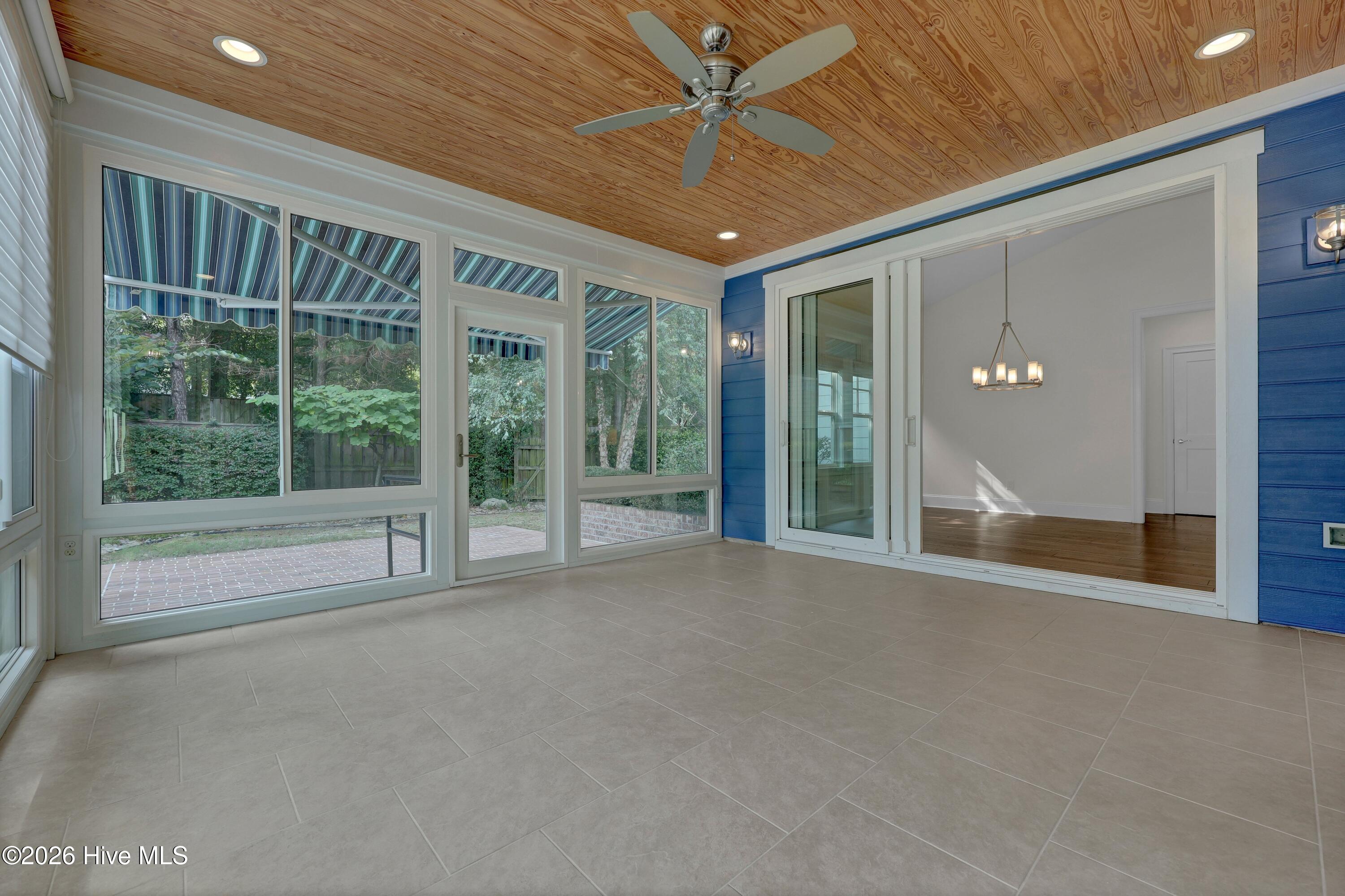1037 Pandion Drive Property Photo 12