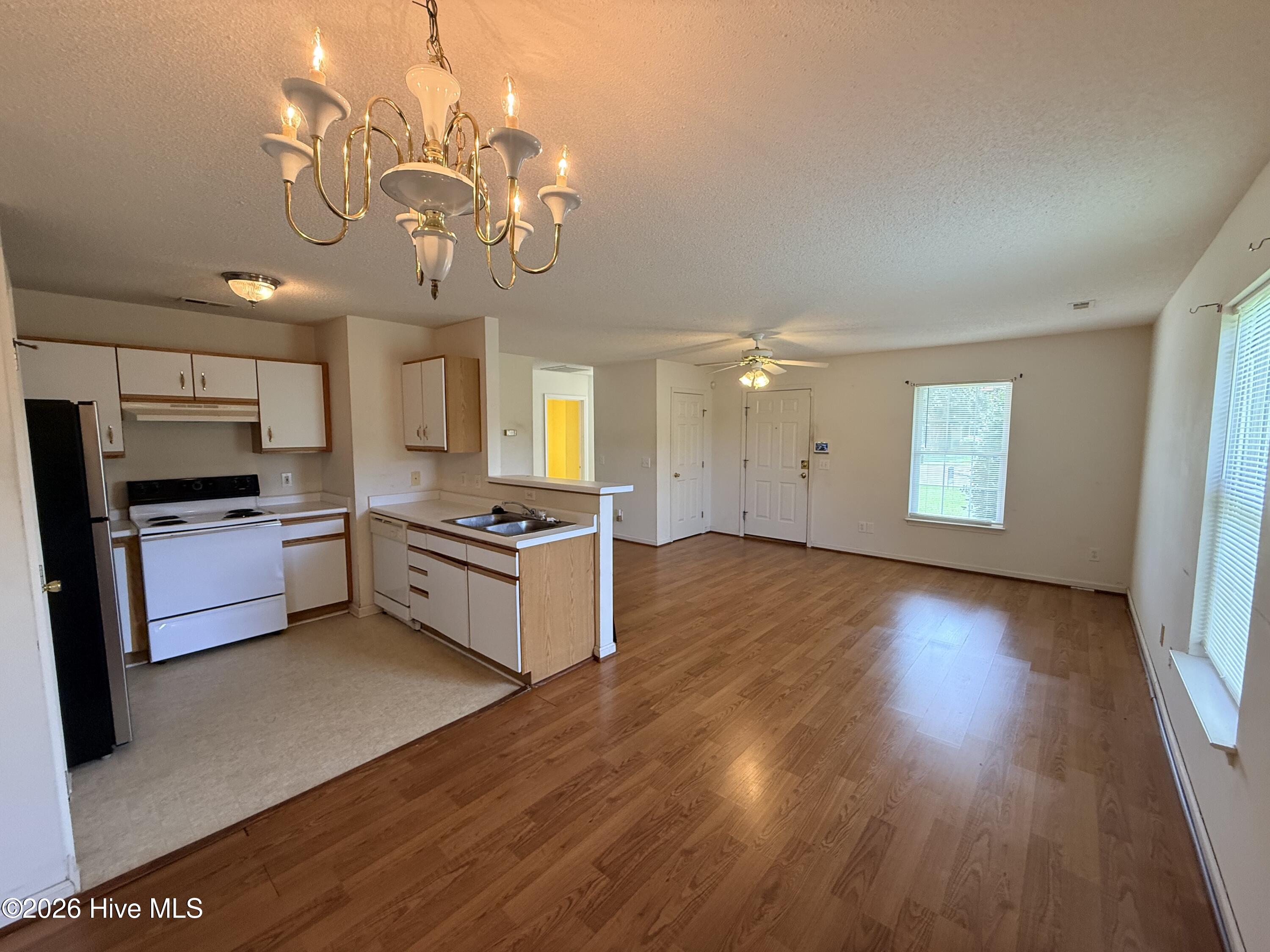 1306 Wyngate Drive Property Photo 5