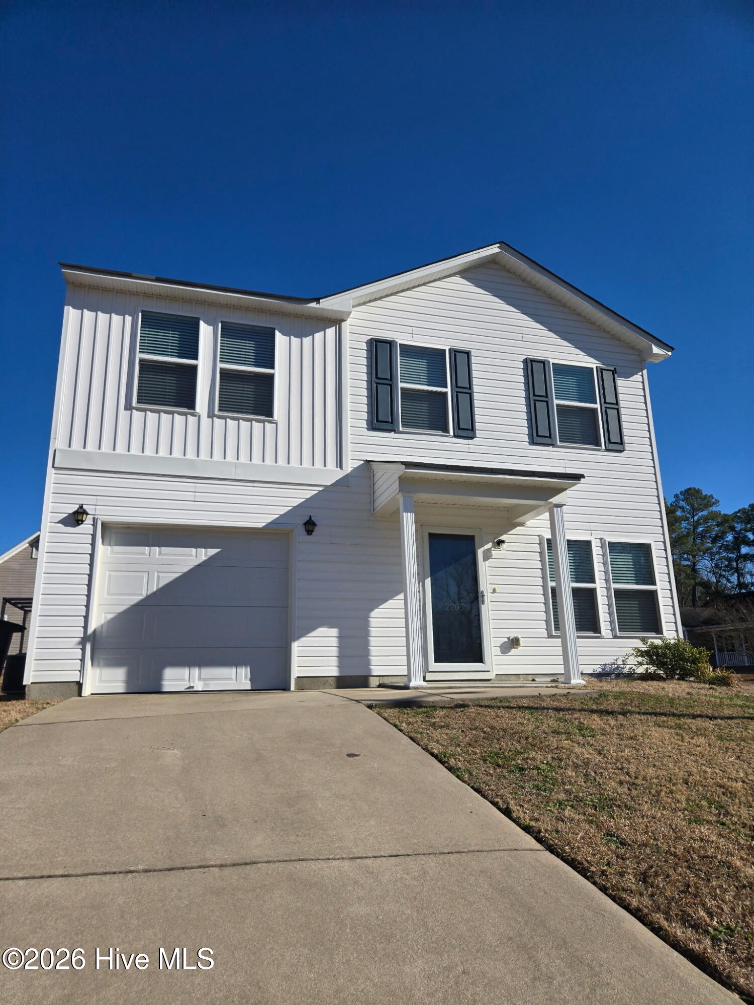 2205 Sawgrass Road Property Photo 1