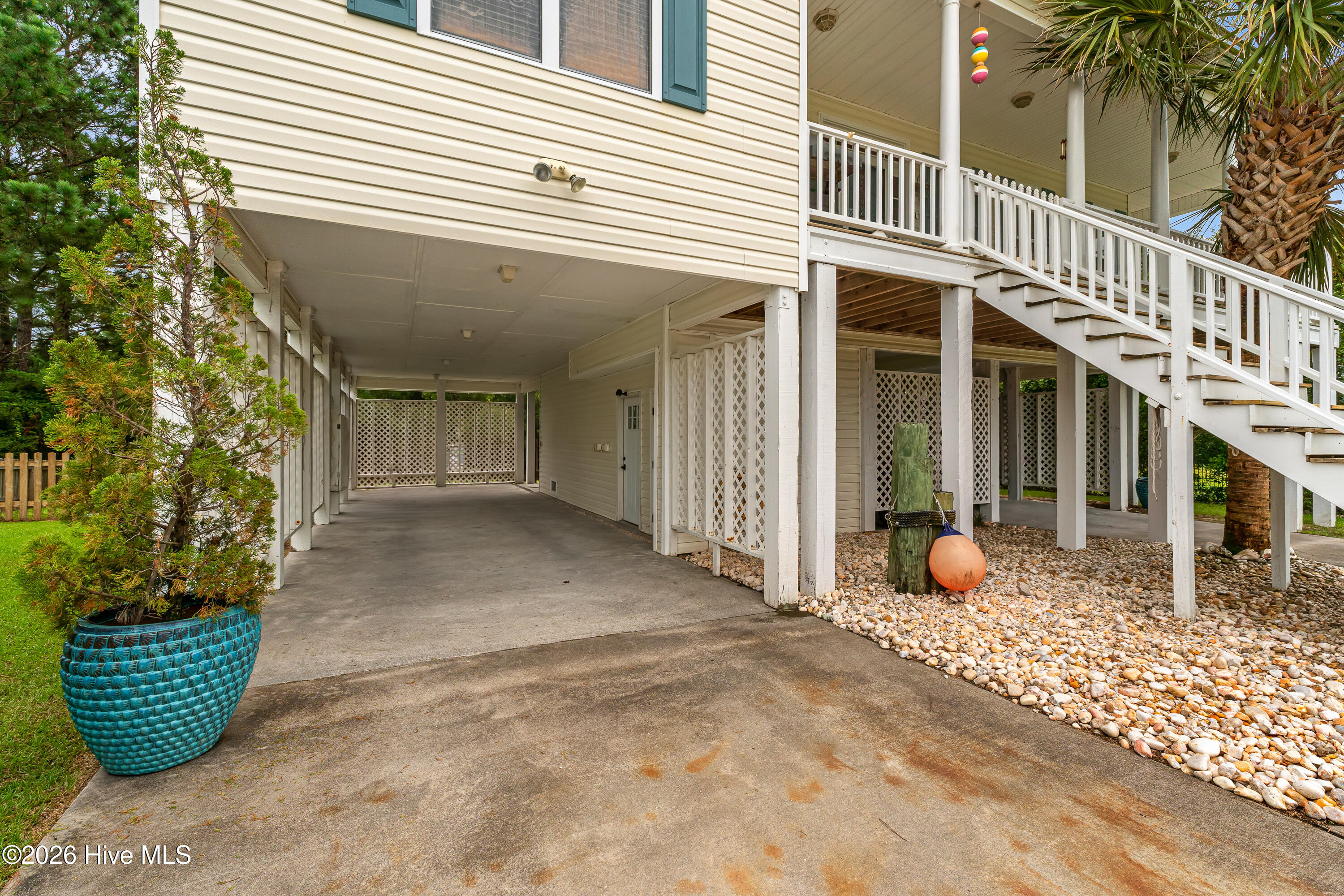 711 Captains Point Property Photo 36