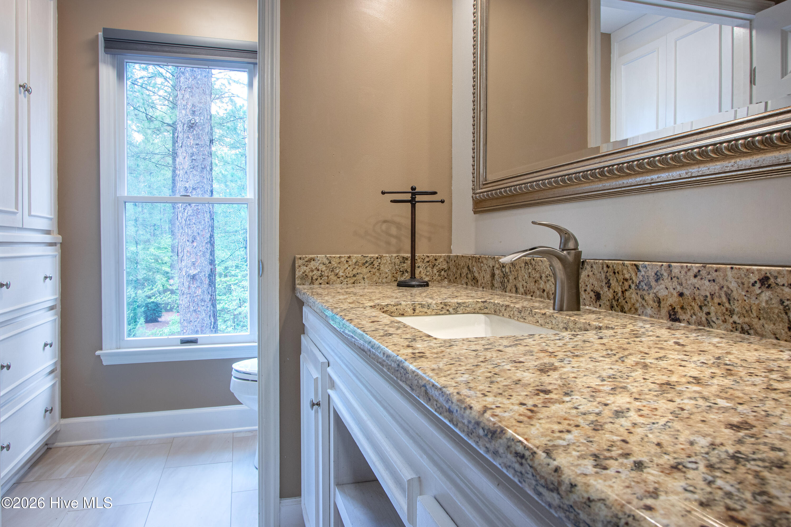 585 Donald Ross Drive Property Photo 21