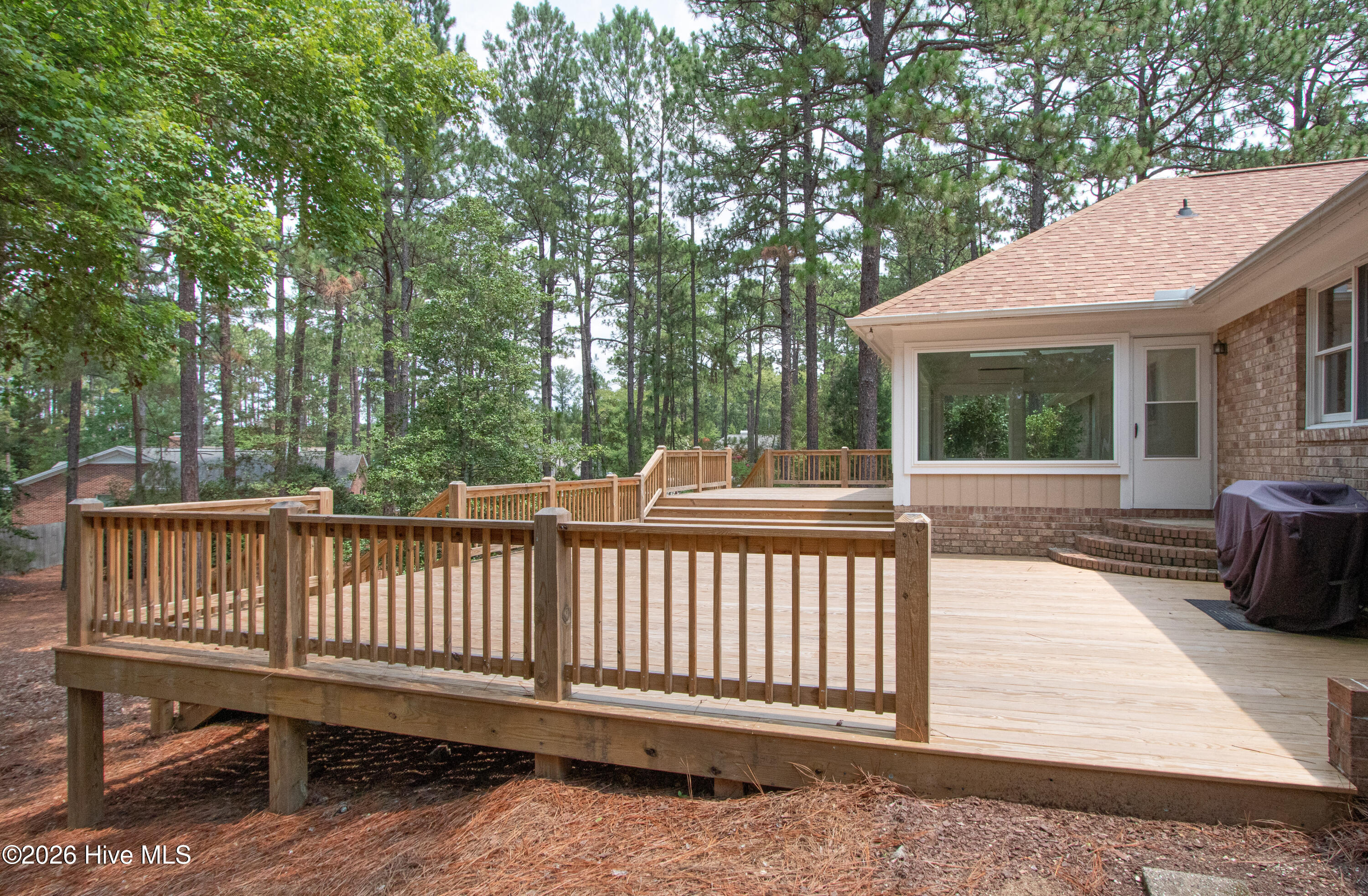 585 Donald Ross Drive Property Photo 34