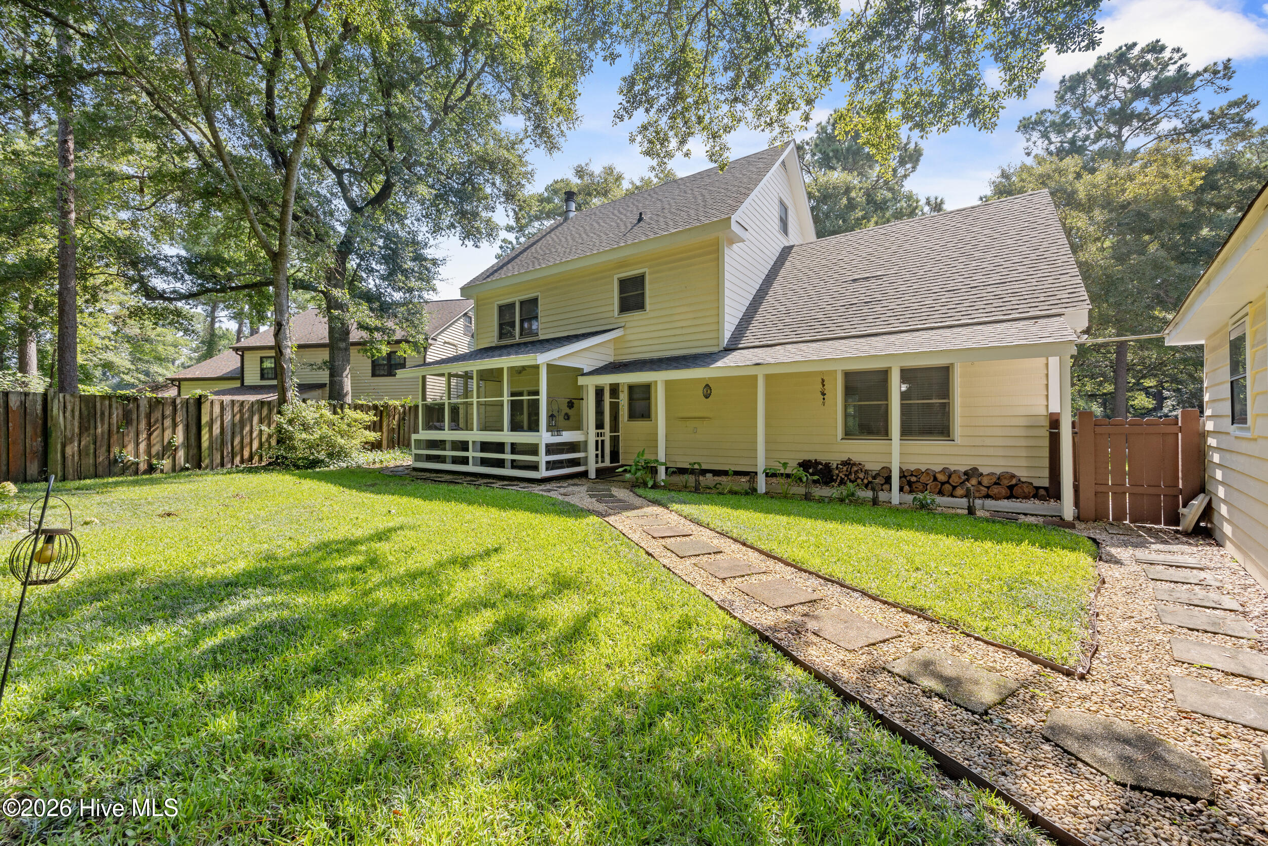 5447 Eastwind Road Property Photo 7