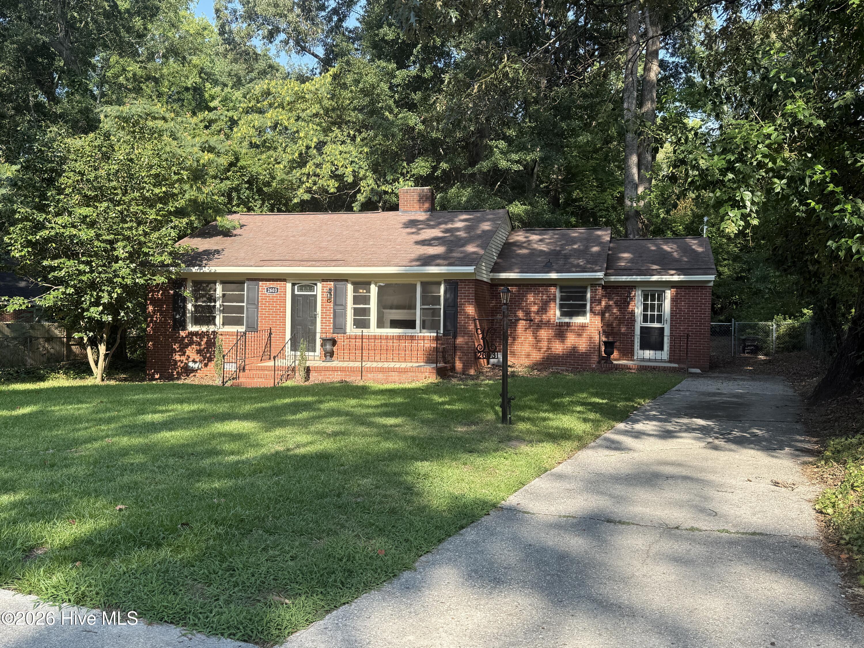 2603 Jefferson Drive Property Photo 3