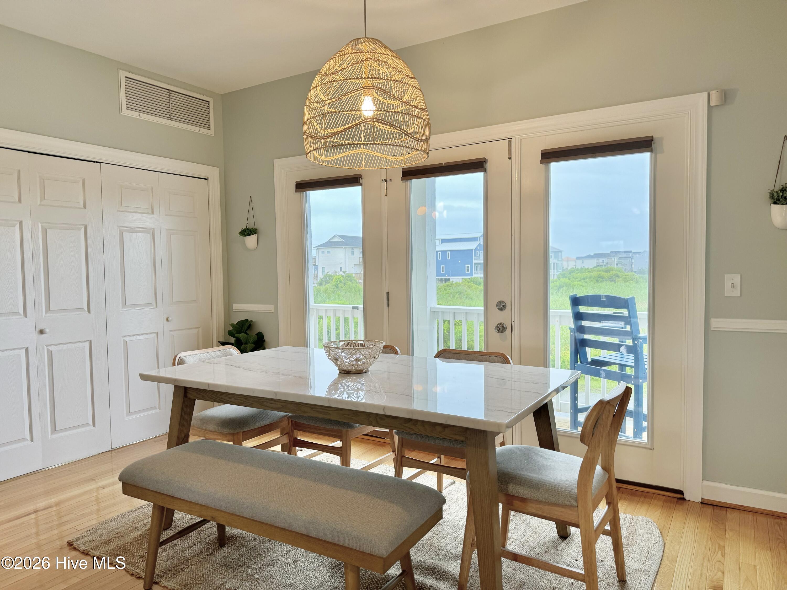 116 Sea Oaks Court Property Photo 14