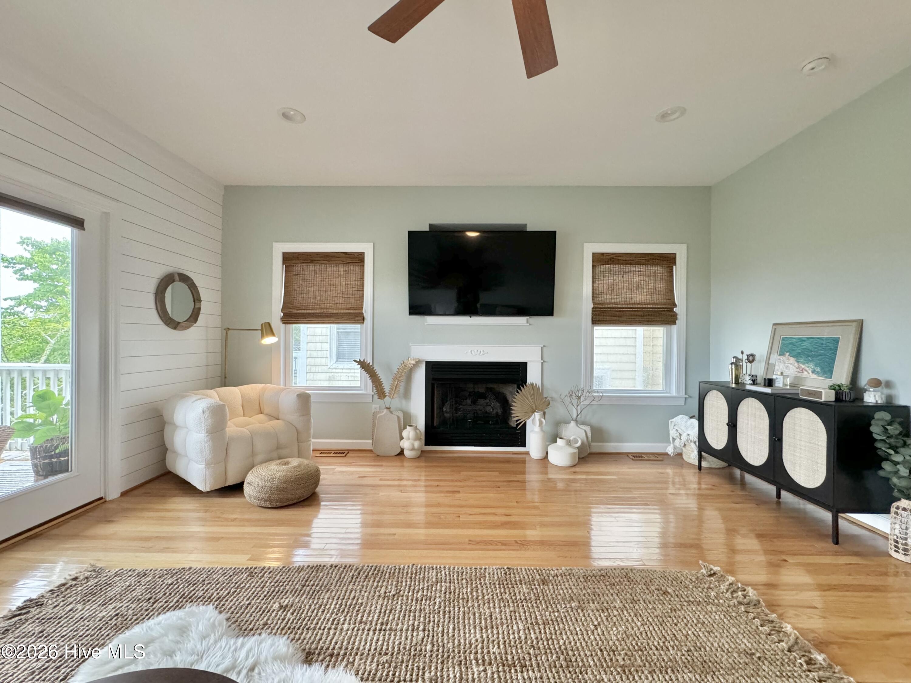 116 Sea Oaks Court Property Photo 28
