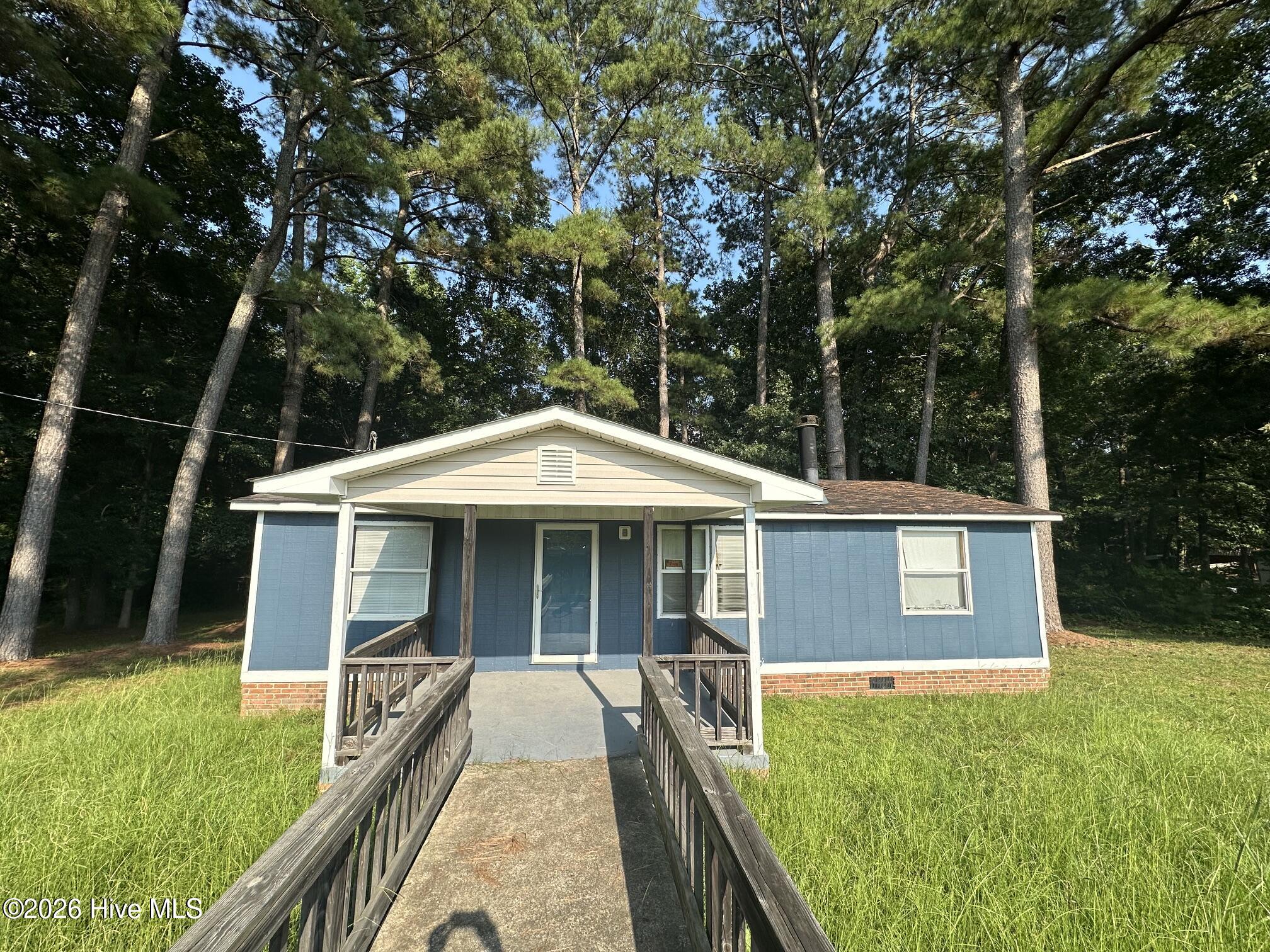 2609 Mcleod Drive Property Photo 1