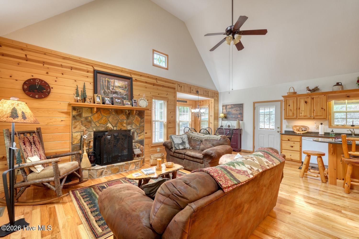 394 Sheep Stomp Road Property Photo 8