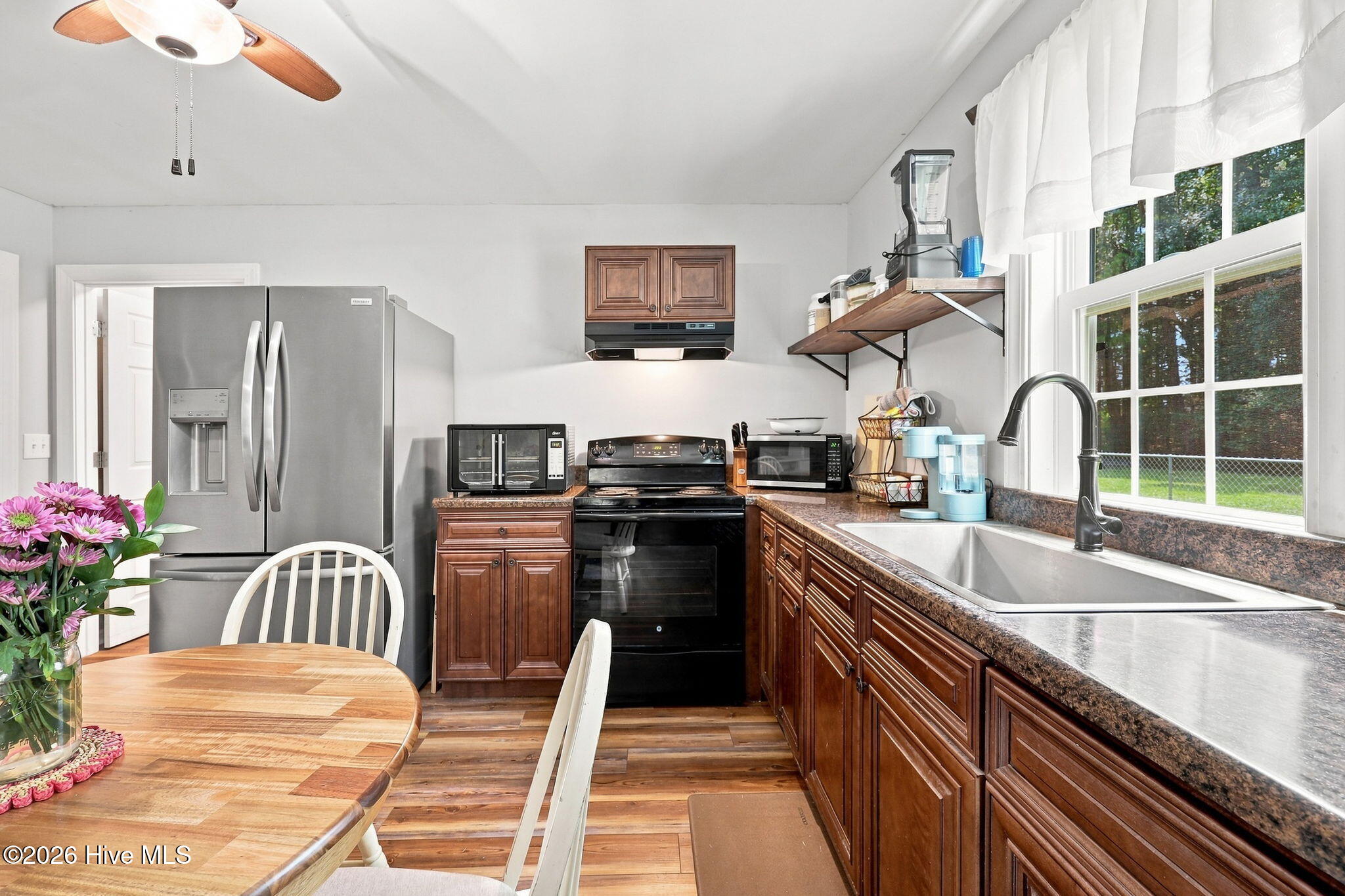 9870 Nc 33 E Property Photo 11