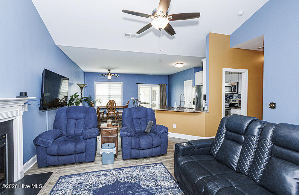 4324 Bristlecone Drive Property Photo 5