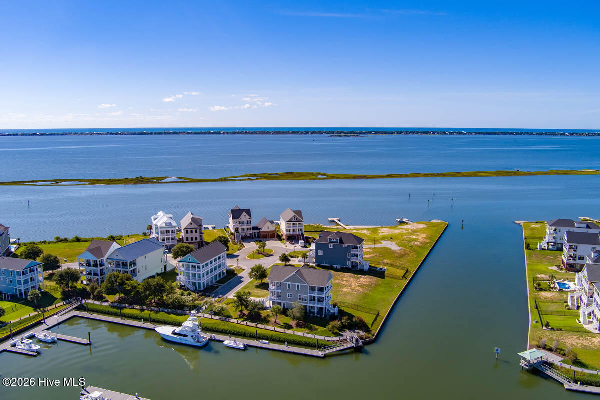 329 Oxton Place Property Photo 6