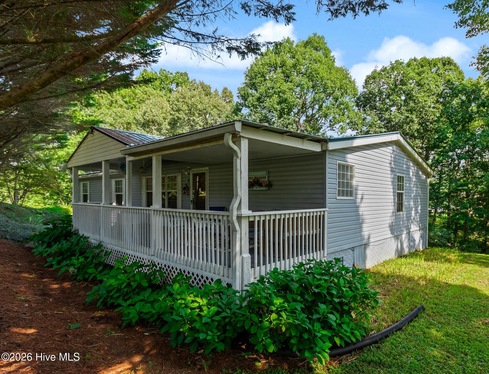7 Racine Drive Property Photo 1