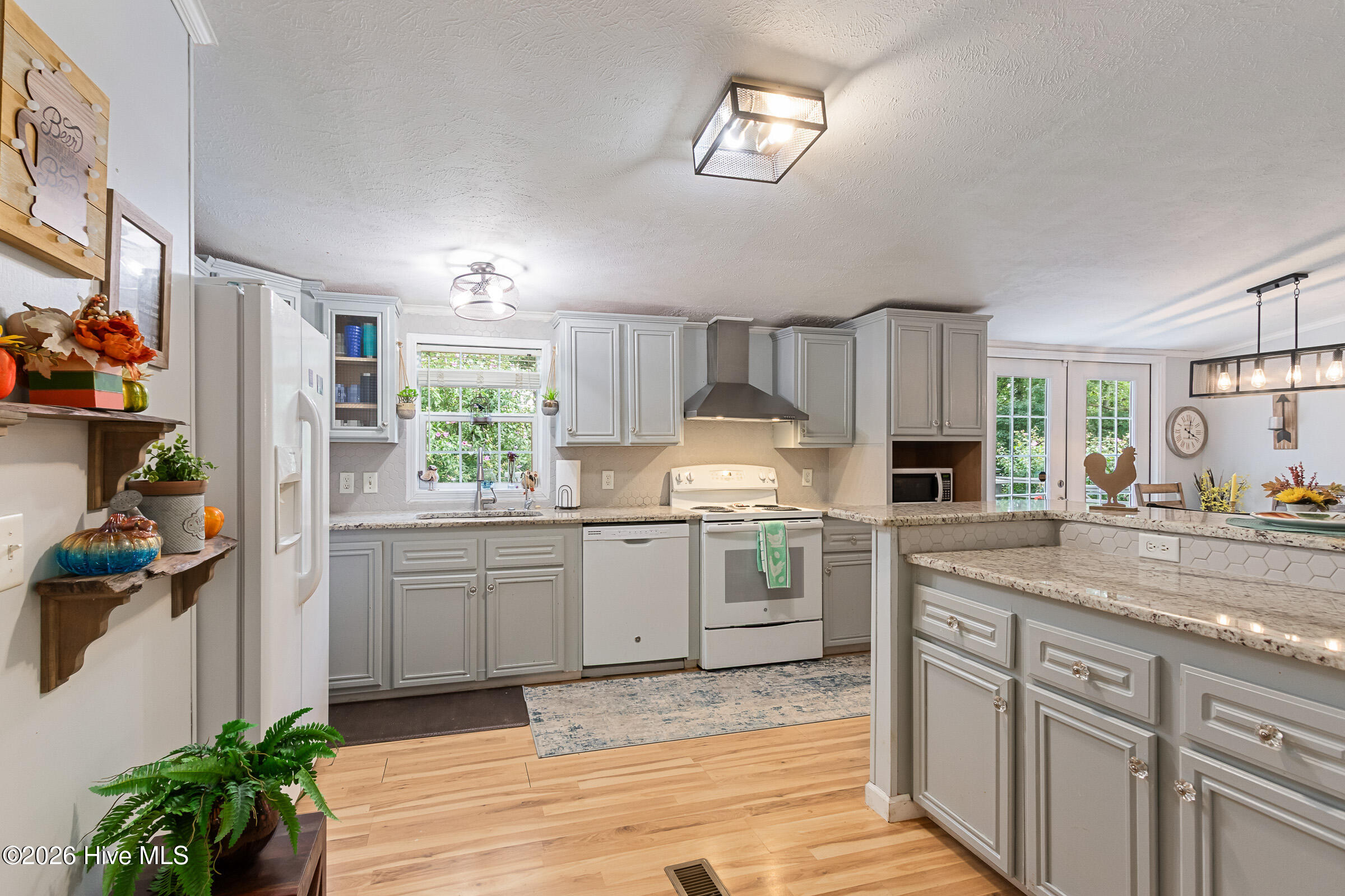 7 Racine Drive Property Photo 29