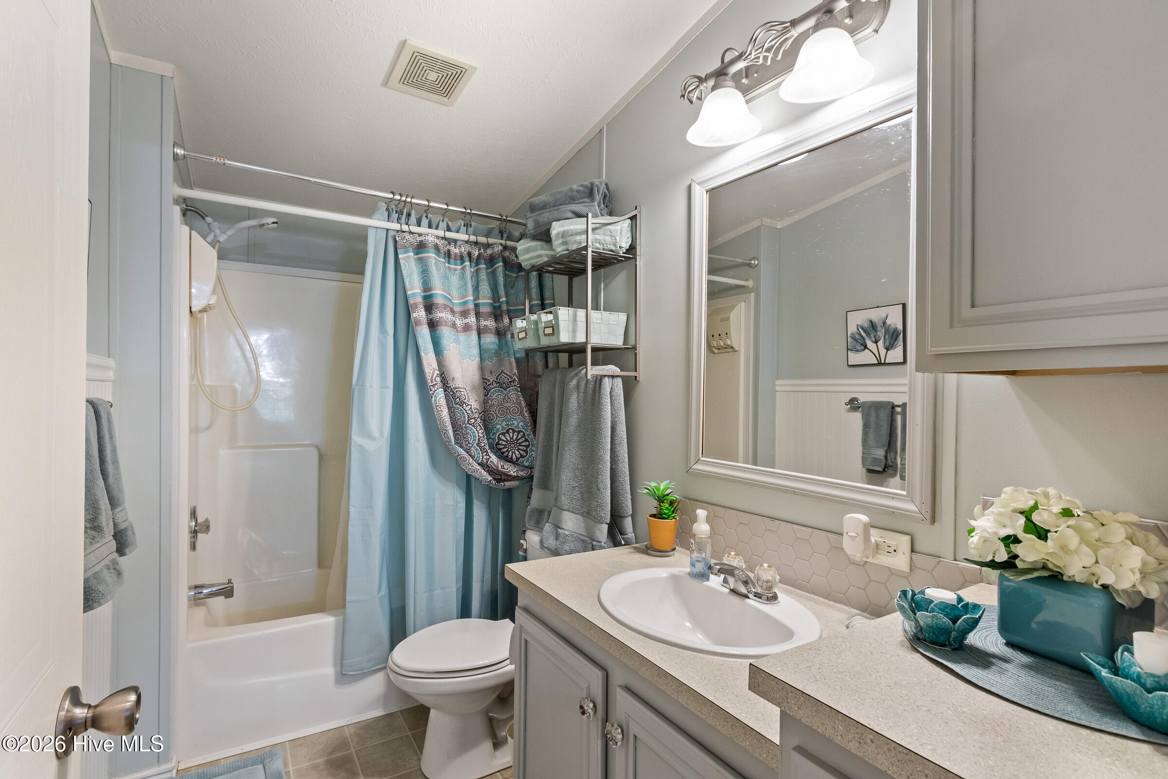 7 Racine Drive Property Photo 34