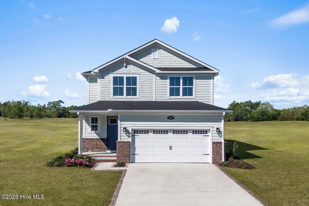 2227 Webfoot Drive NE Property Photo 1