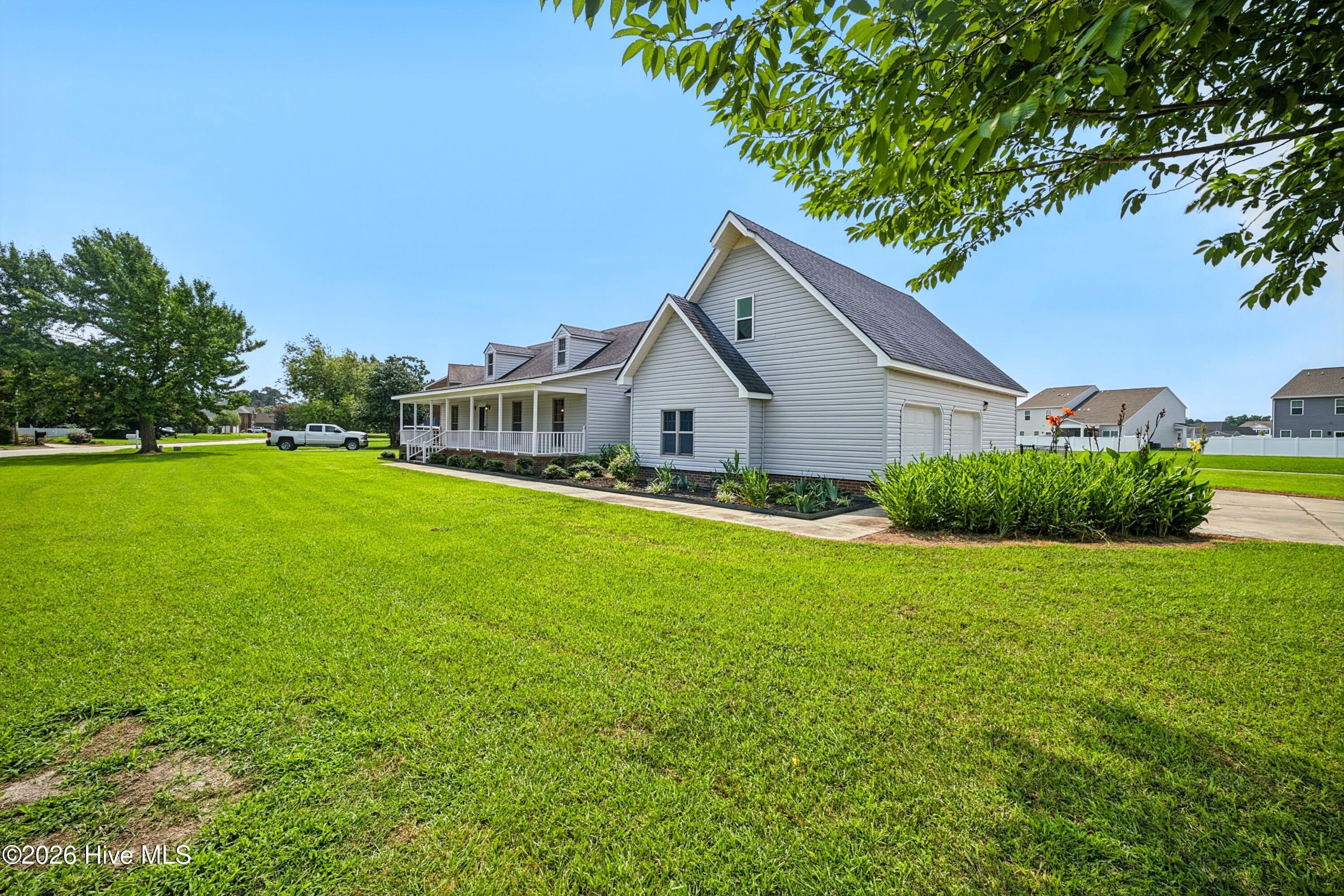 105 Binnacle Court Property Photo 4