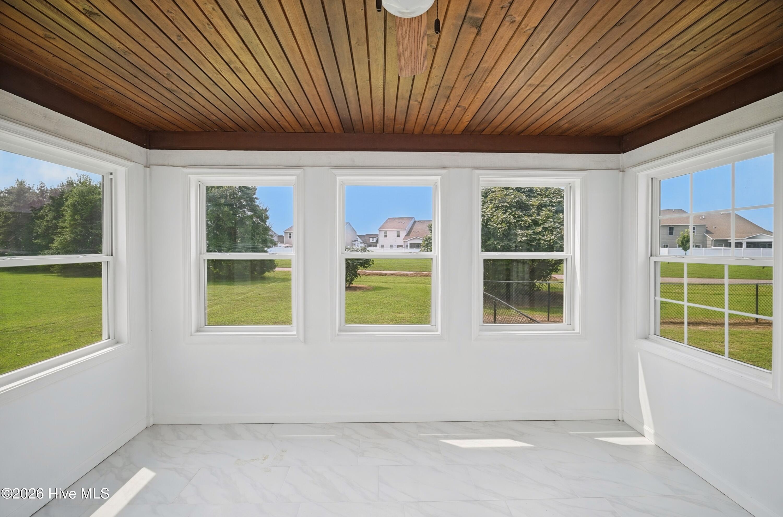 105 Binnacle Court Property Photo 9