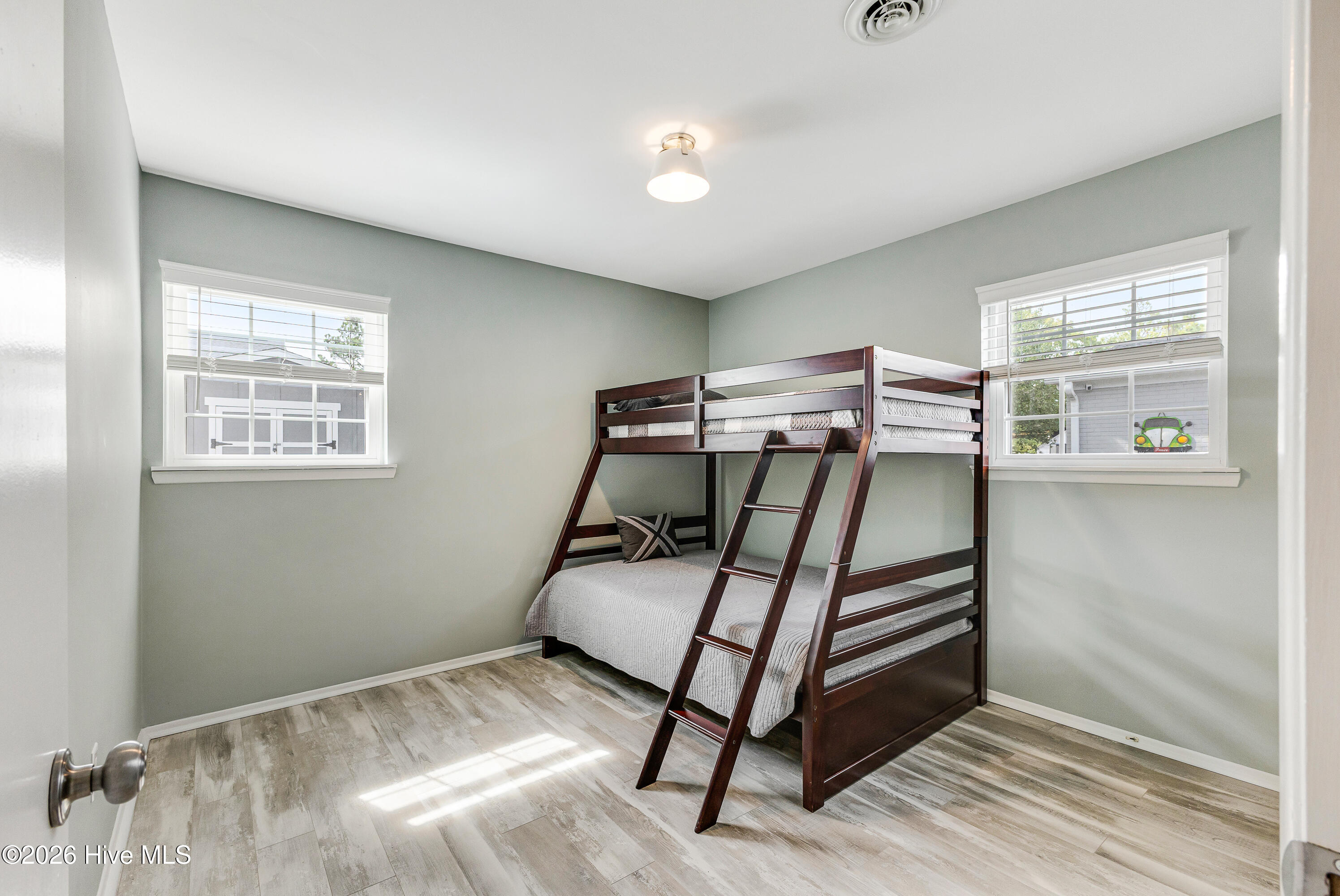 139 Ne 18th Street Property Photo 12