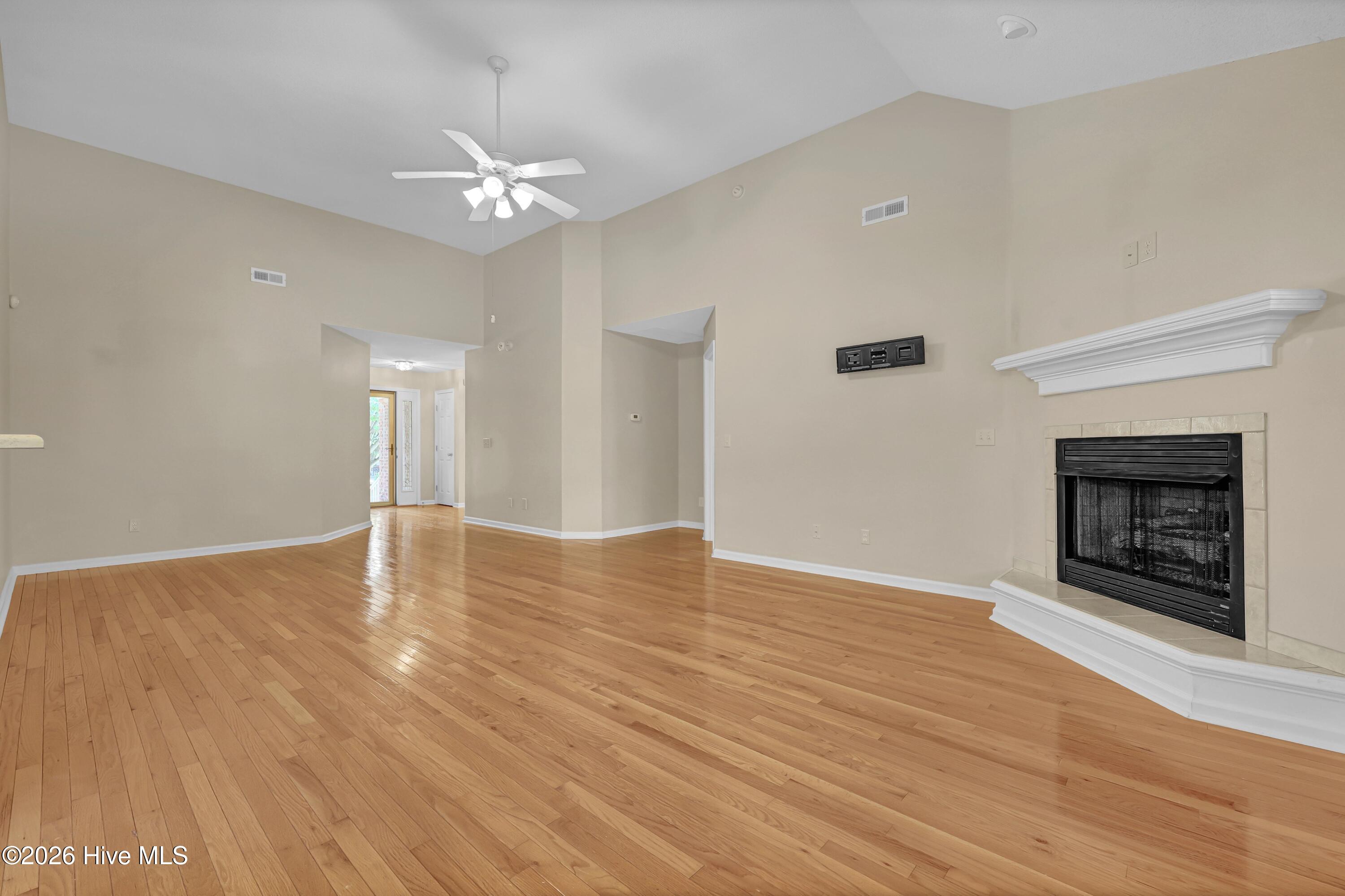1309 Stonehaven Court Property Photo 7