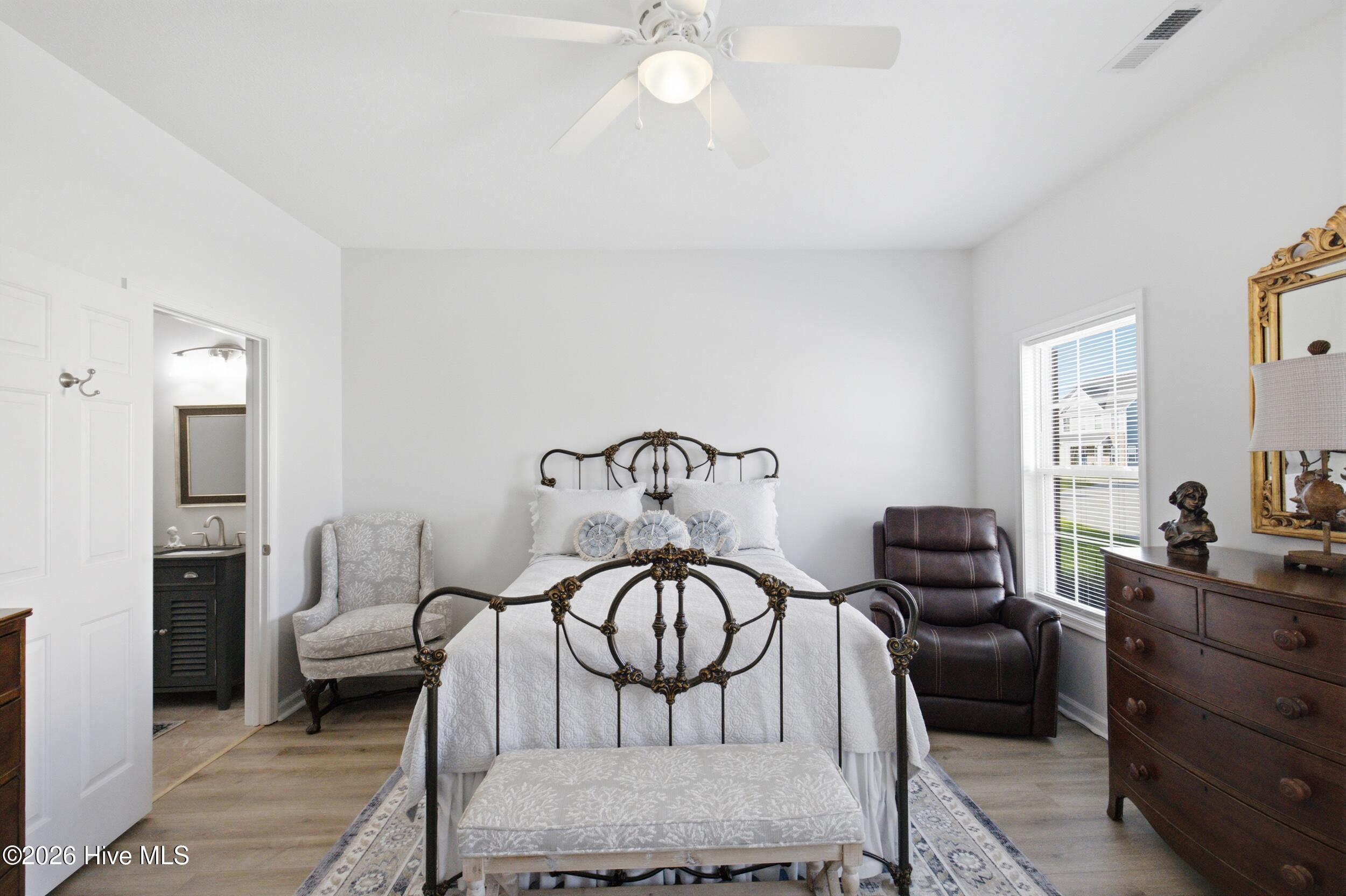 240 Sulidae Court Property Photo 37