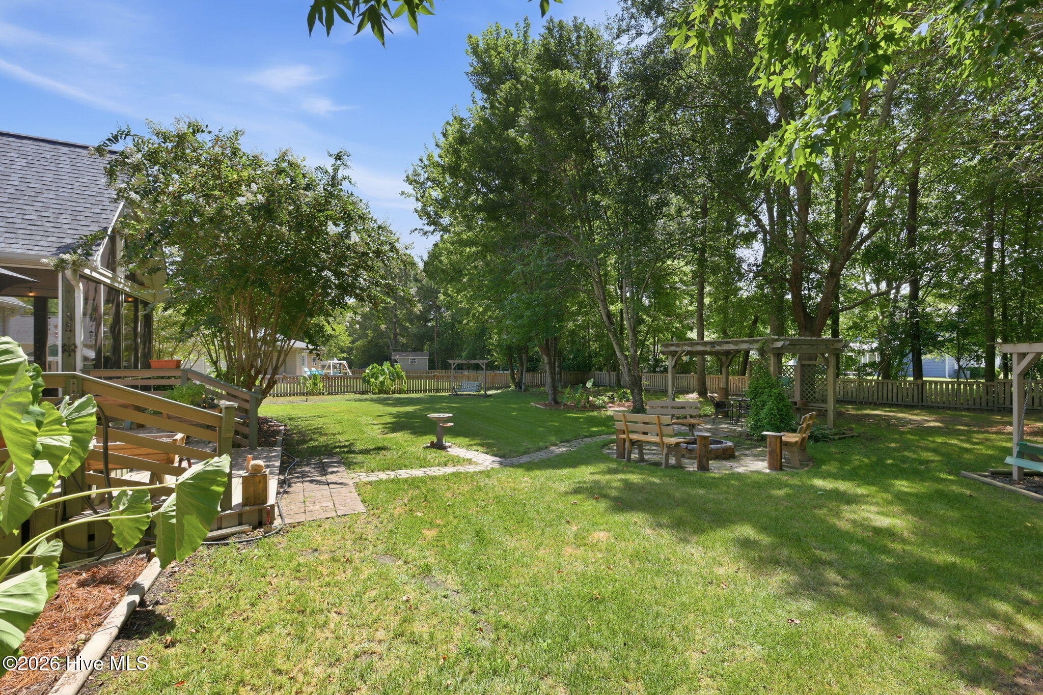 105 Travis Drive Property Photo 33