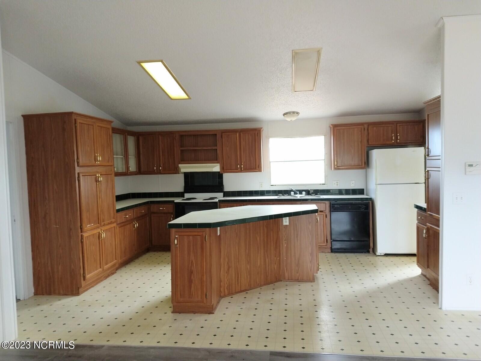 239 Castlebury Lane Property Photo 7