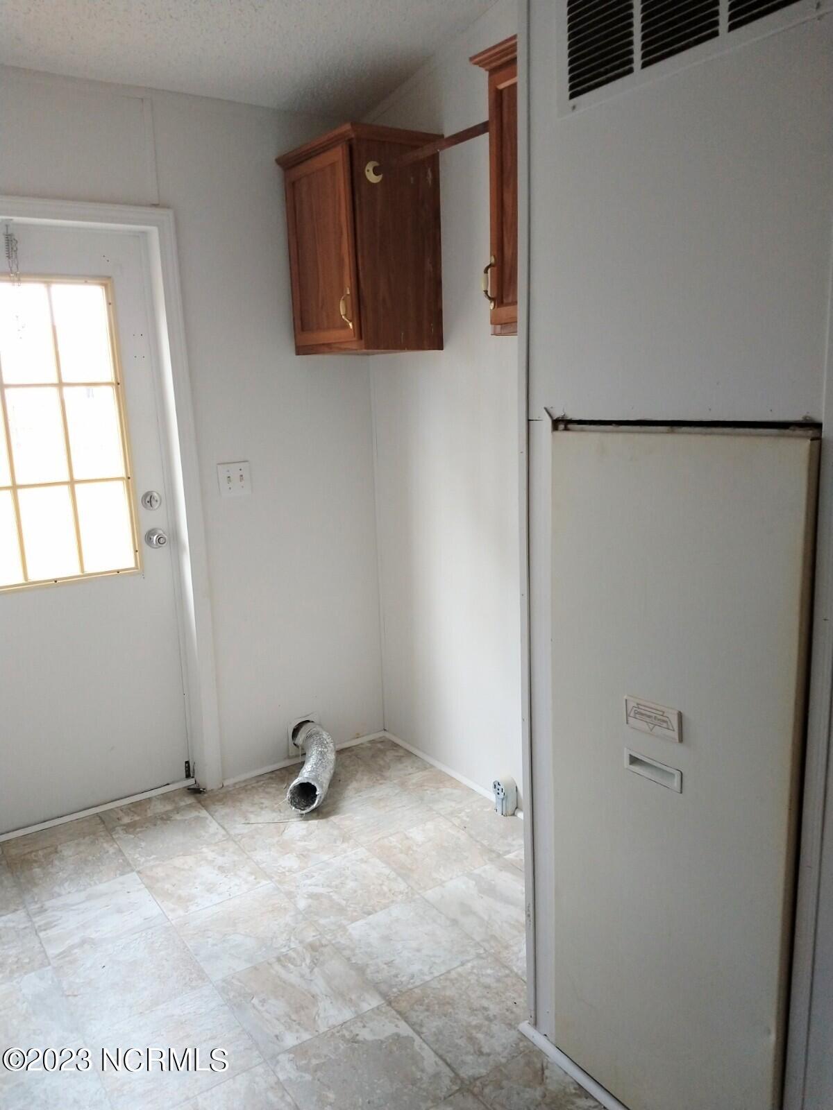 239 Castlebury Lane Property Photo 18