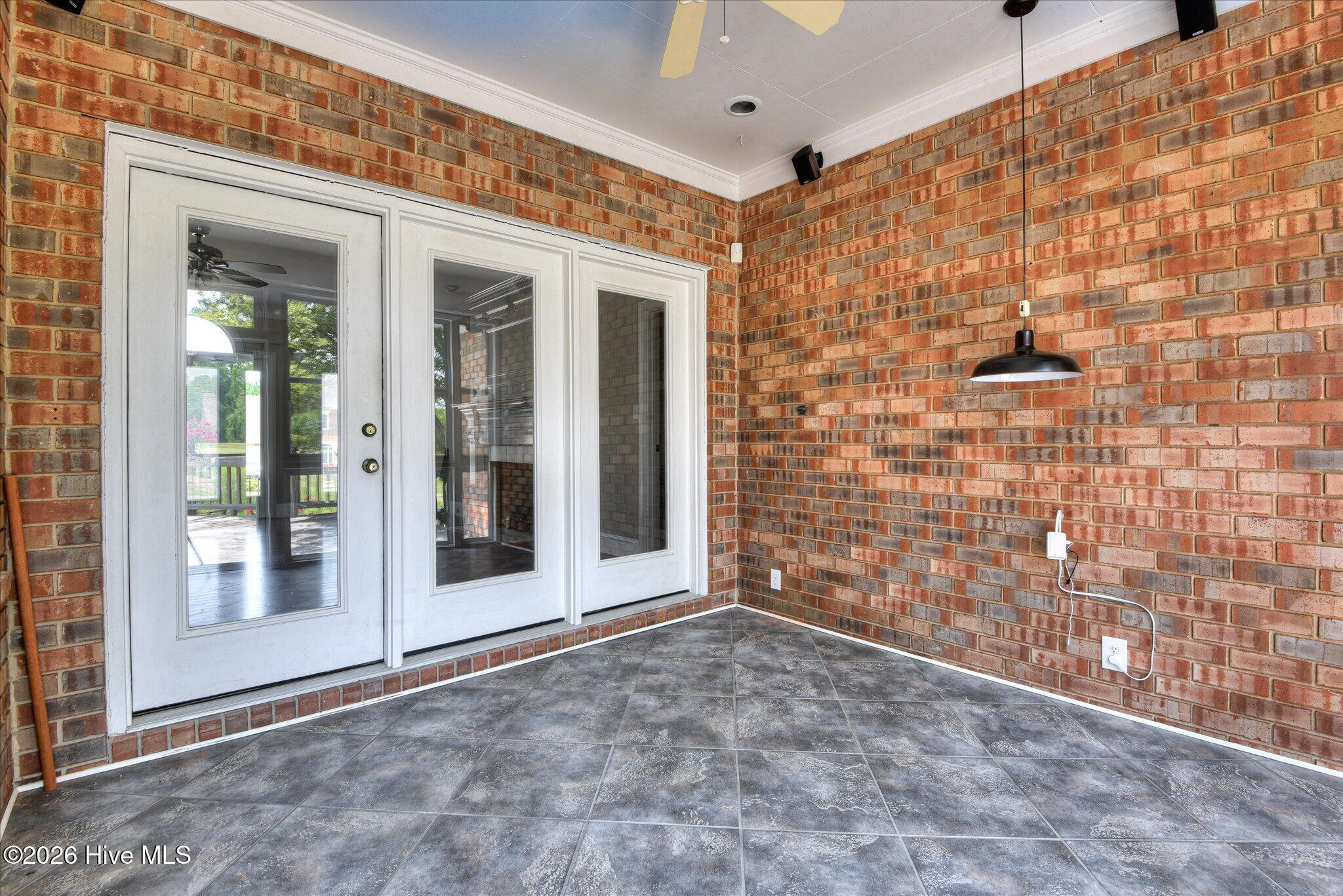 830 Park Chase Drive Property Photo 39