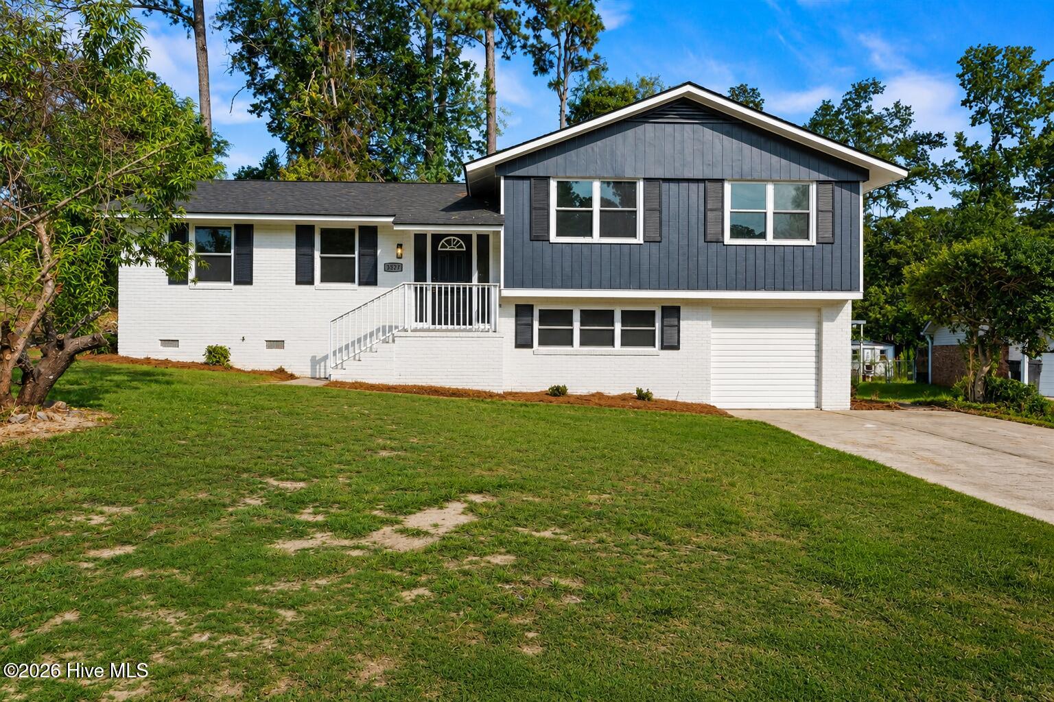 3527 Mount Vernon Drive Property Photo 1