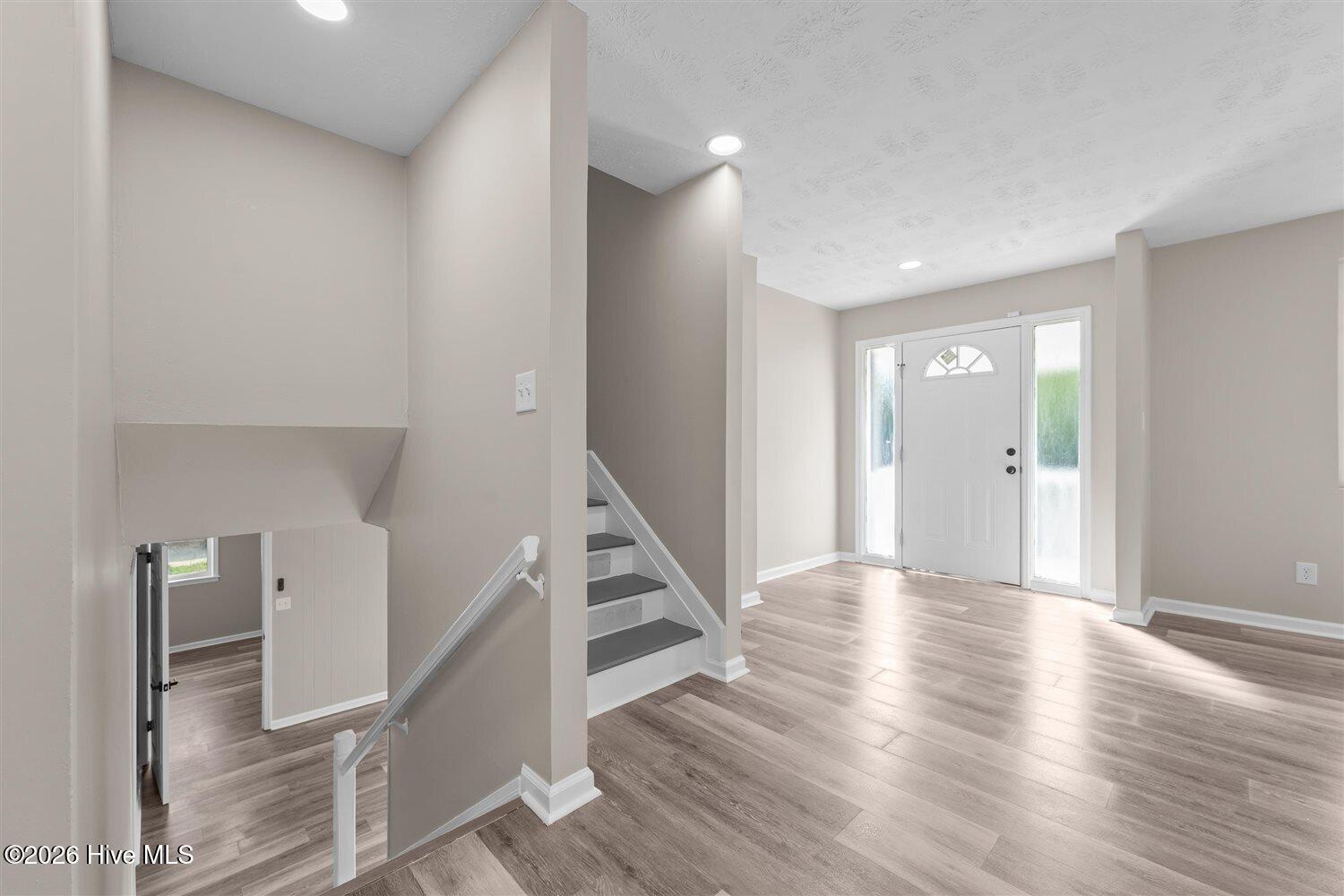 3527 Mount Vernon Drive Property Photo 10