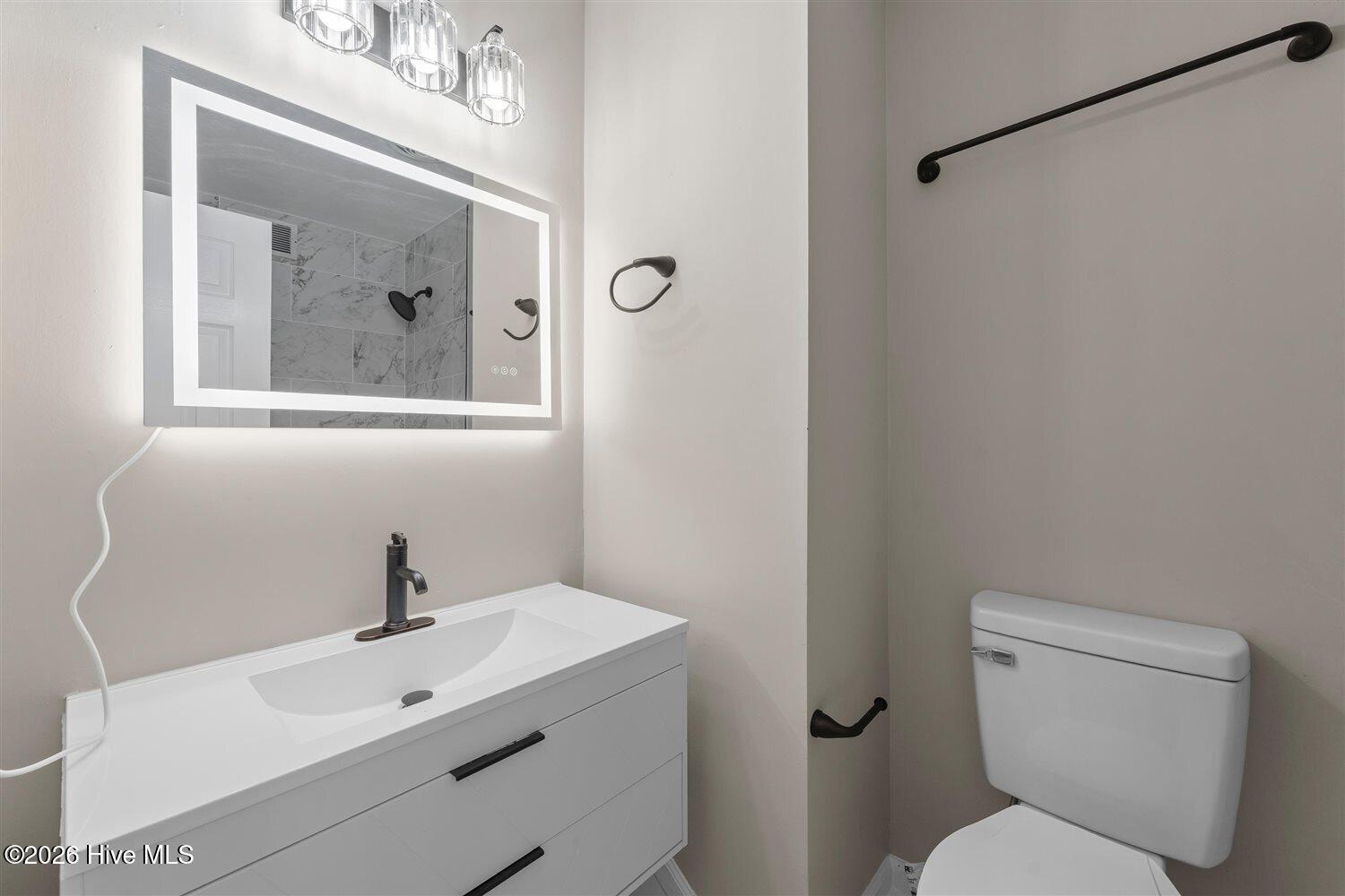 3527 Mount Vernon Drive Property Photo 11