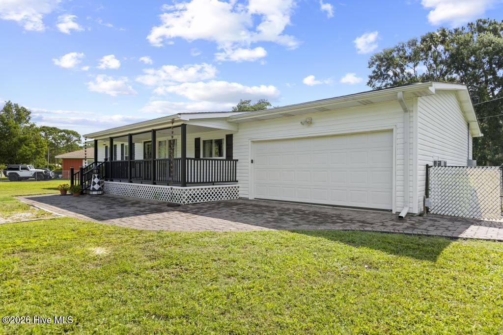 2828 Easy Street Property Photo 3