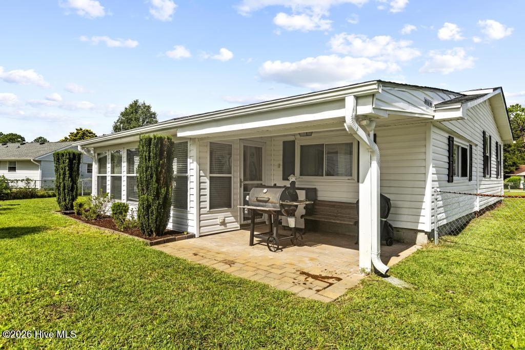 2828 Easy Street Property Photo 6