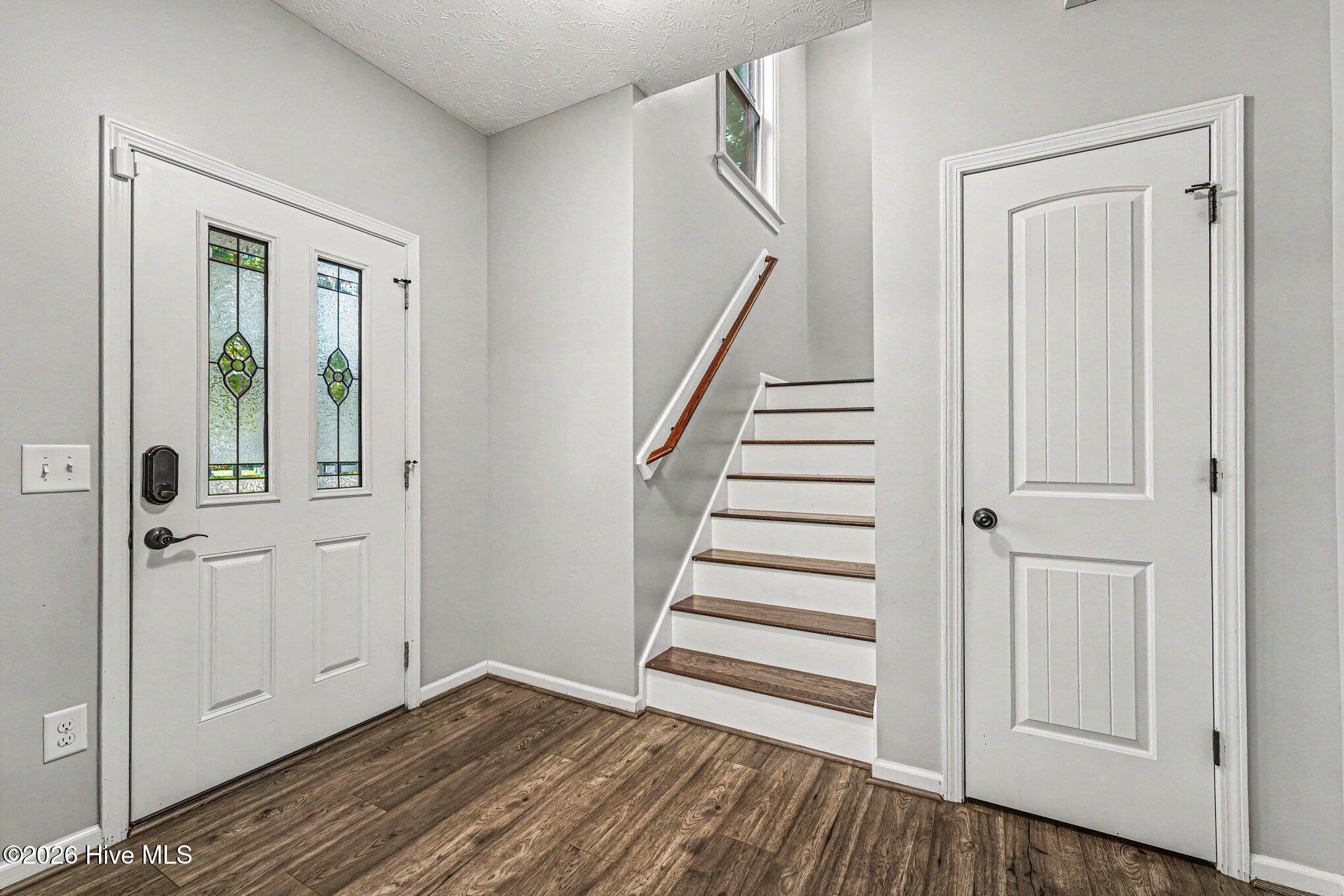 544 Asheford Way Property Photo 3