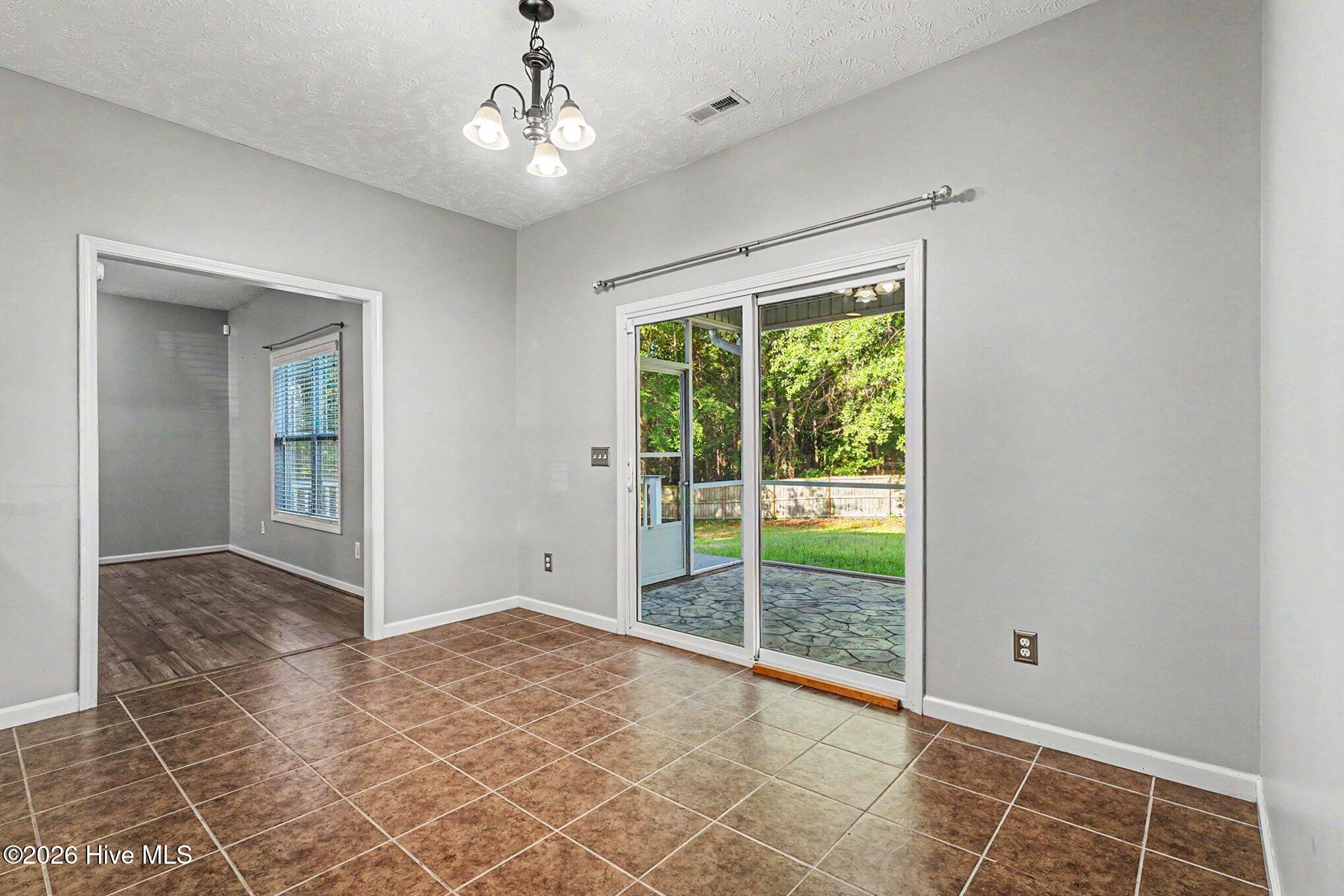 544 Asheford Way Property Photo 12