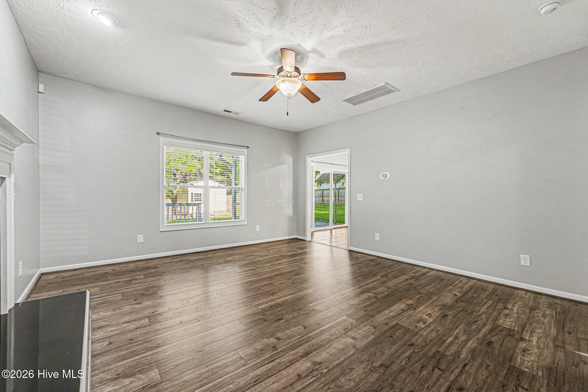 544 Asheford Way Property Photo 17