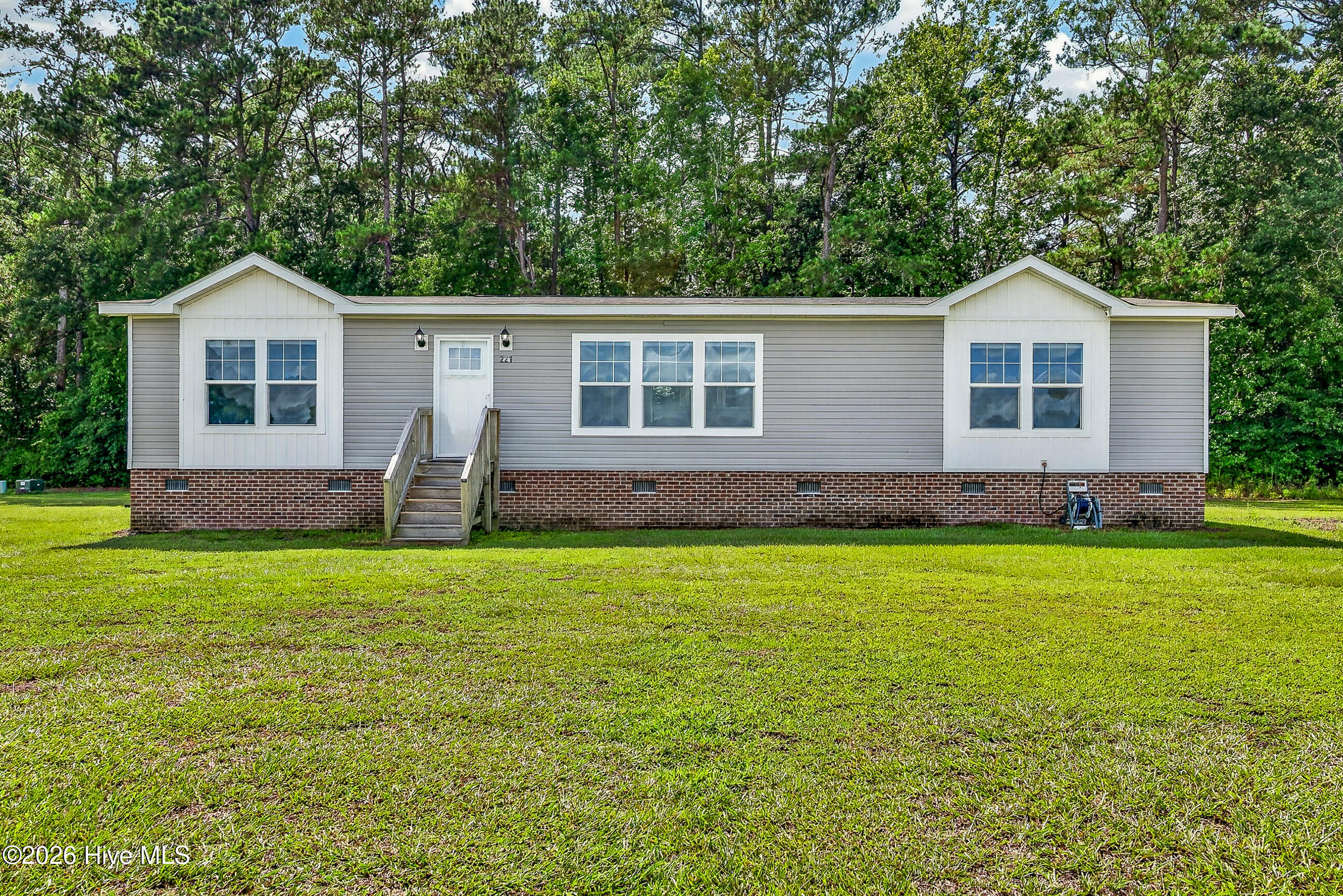 221 Myrtle Sholar Road Property Photo 2