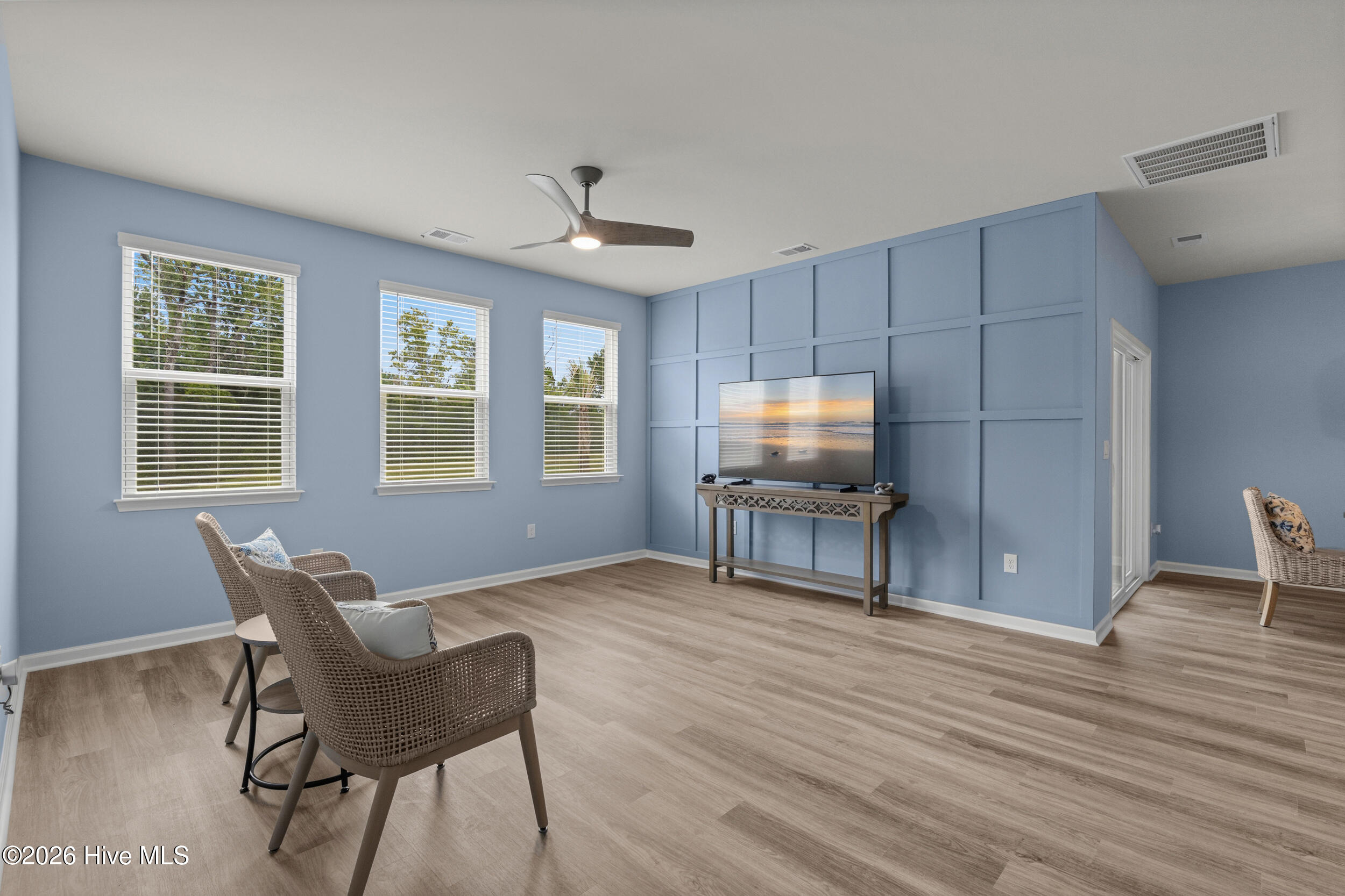 1229 Woodhouse Drive Nw Property Photo 14