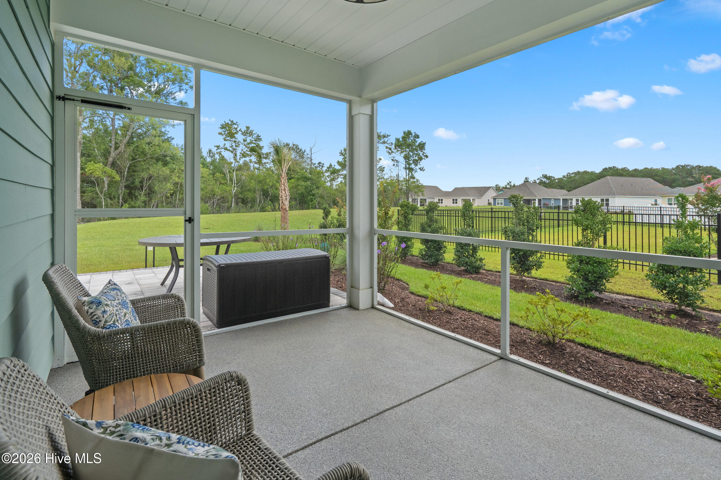 1229 Woodhouse Drive Nw Property Photo 27