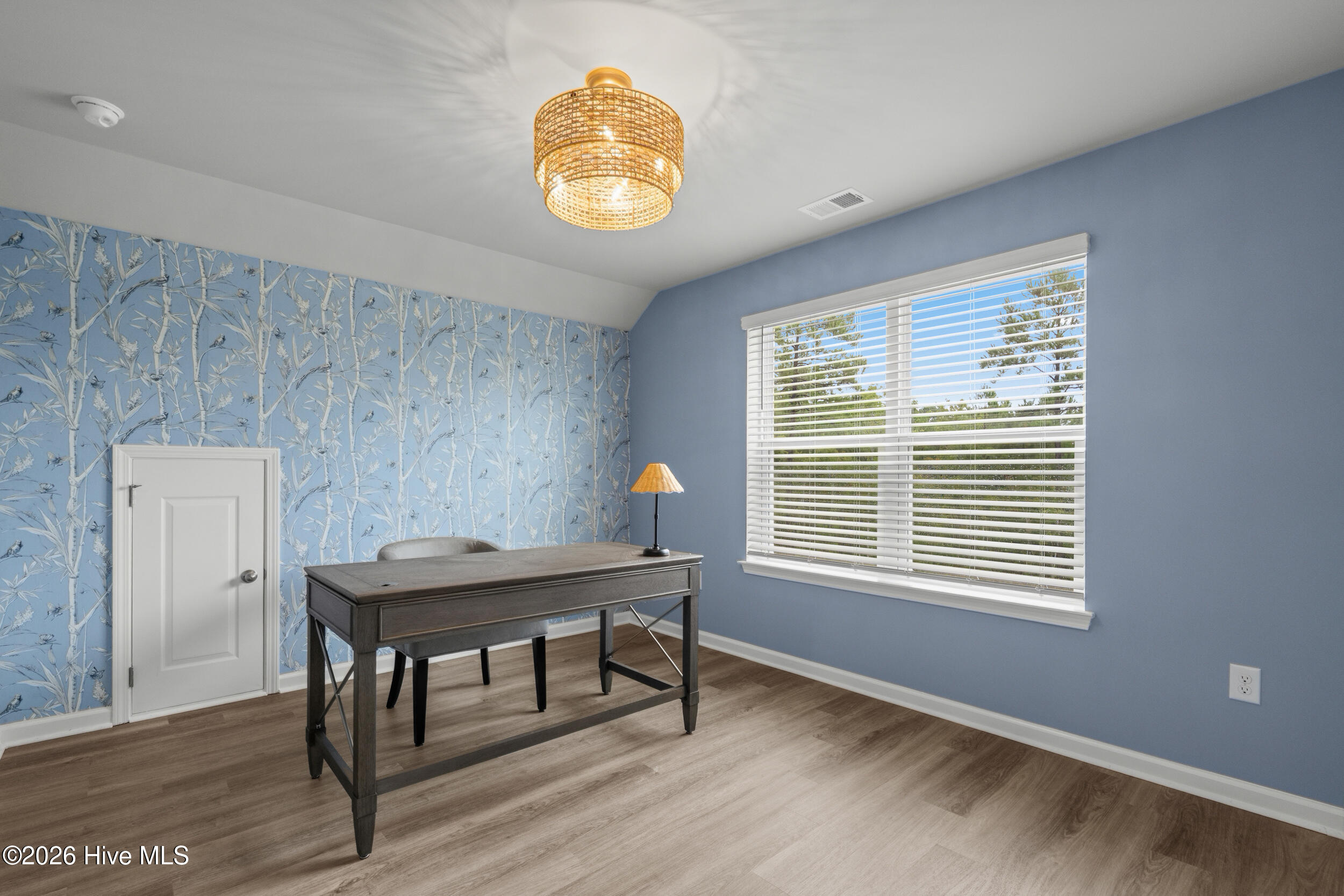 1229 Woodhouse Drive Nw Property Photo 42