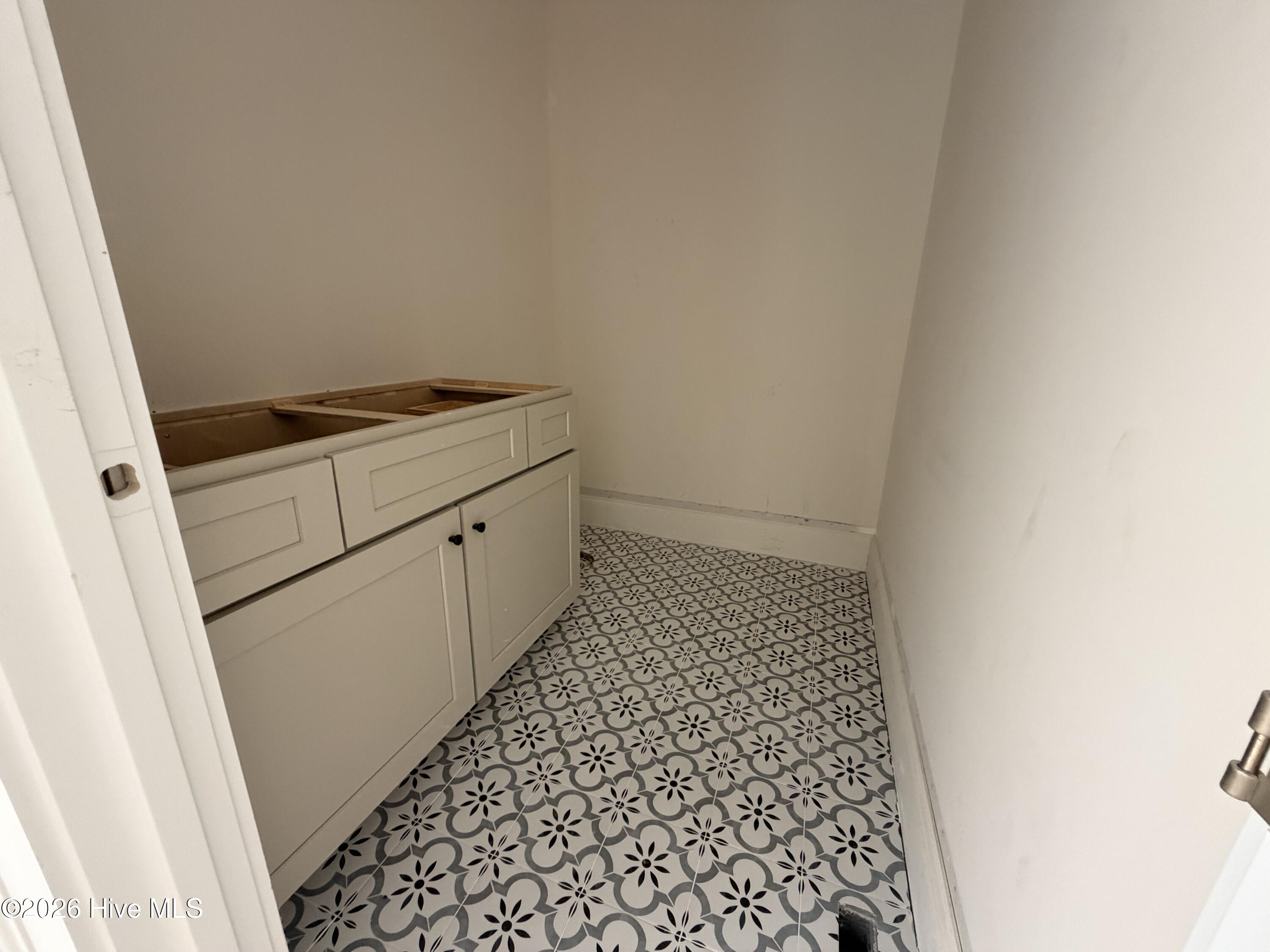 150 Saville Row Property Photo 17