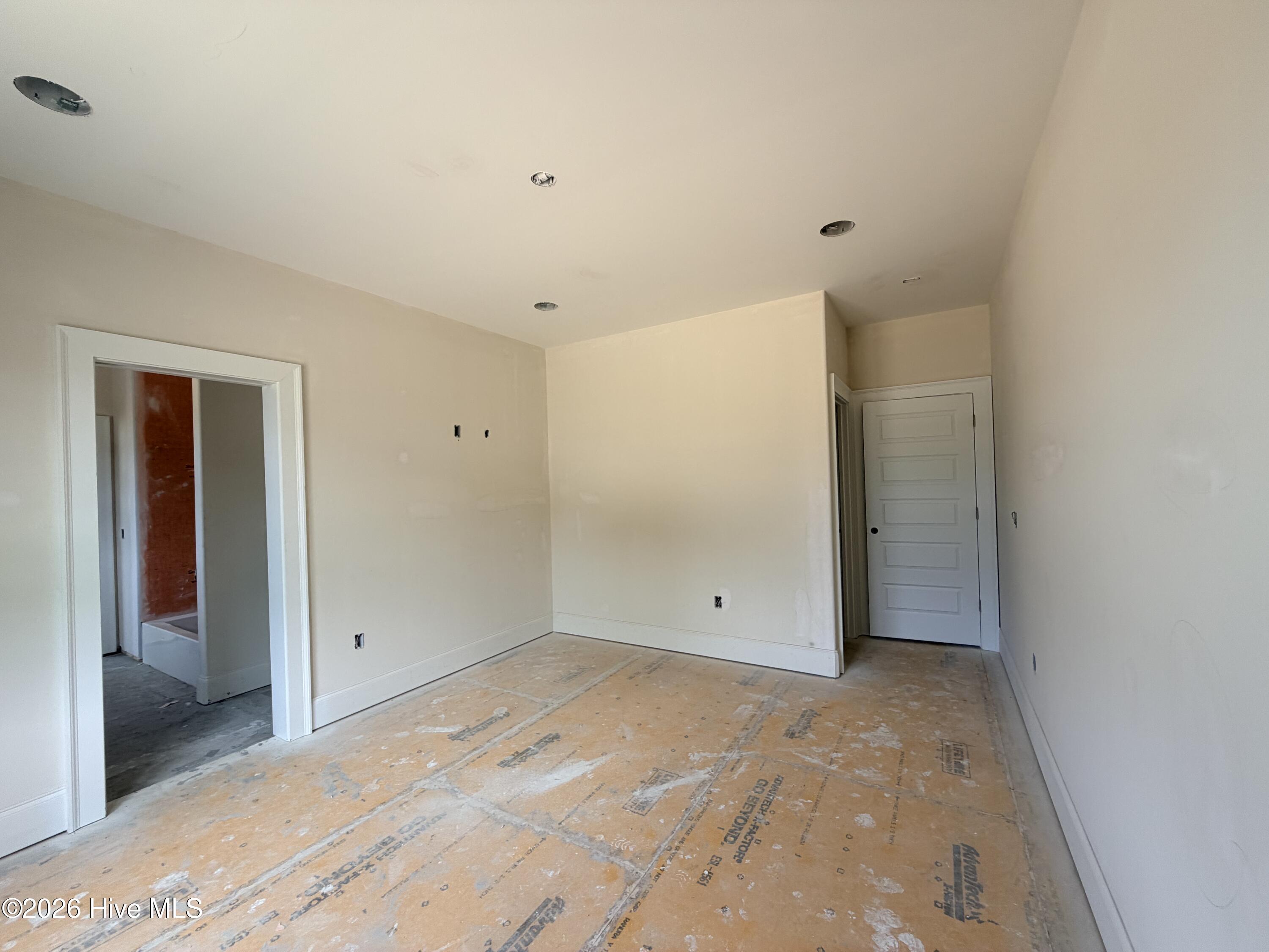 150 Saville Row Property Photo 34