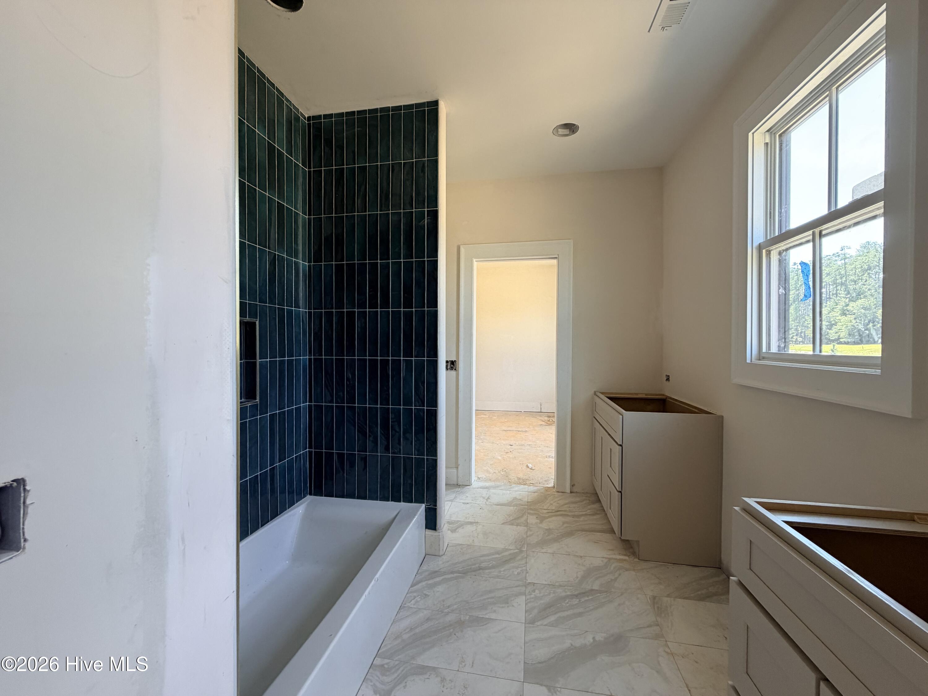 150 Saville Row Property Photo 34