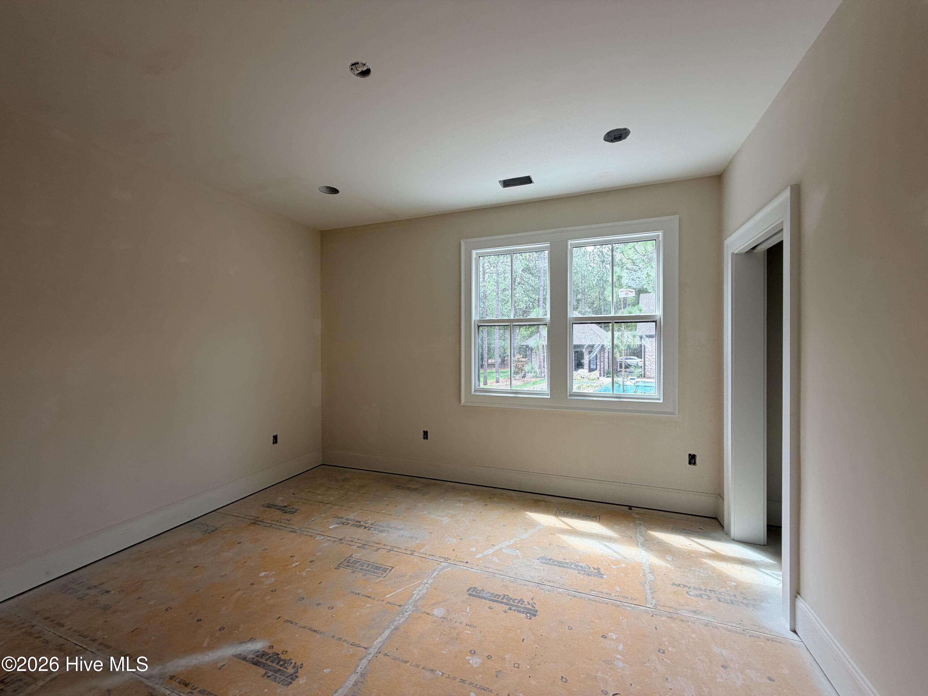 150 Saville Row Property Photo 38