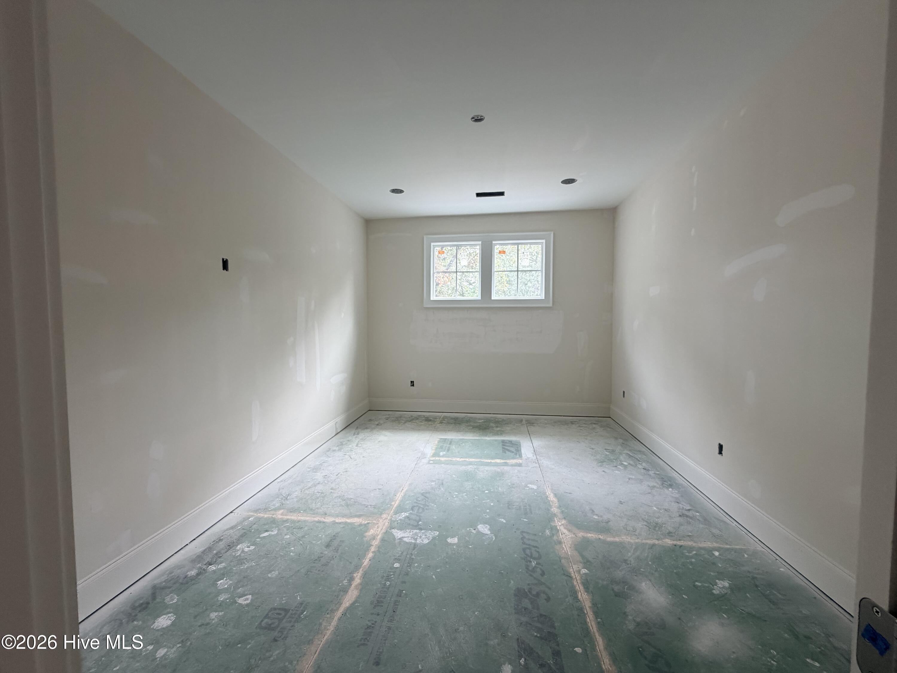 150 Saville Row Property Photo 43
