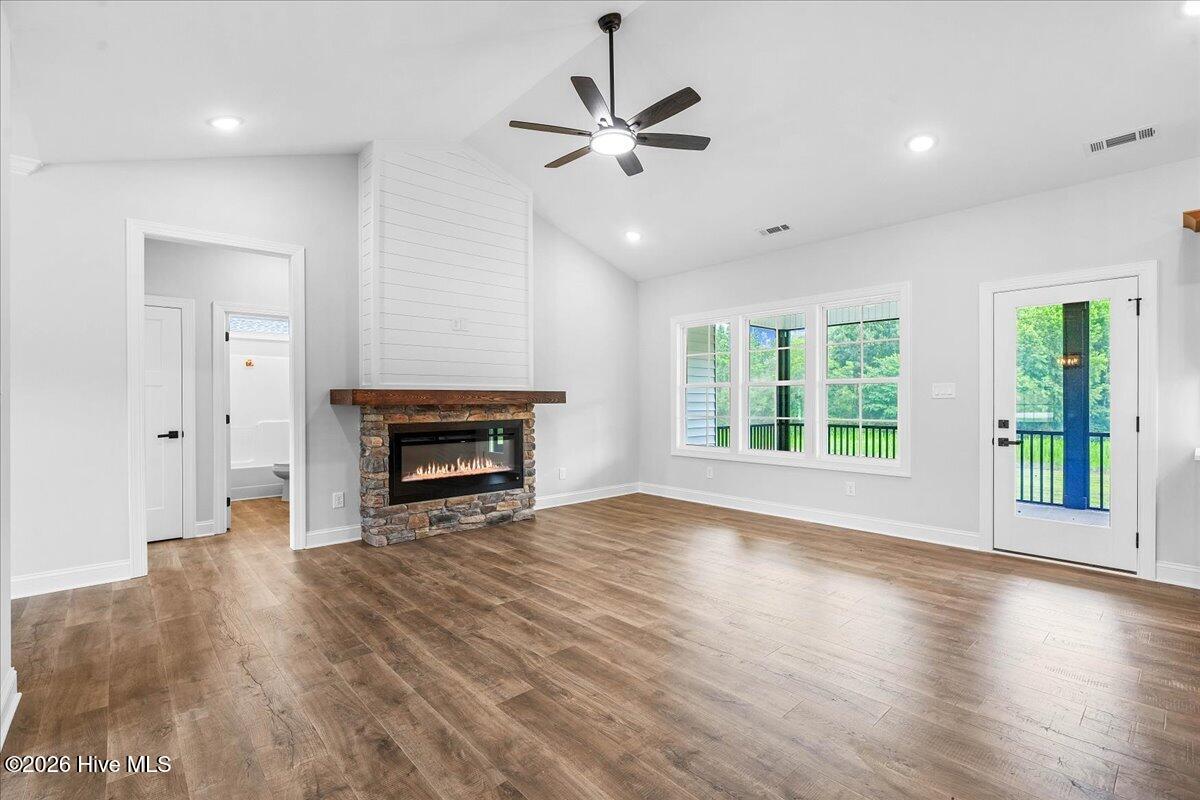 7361 Hill Road Property Photo 9