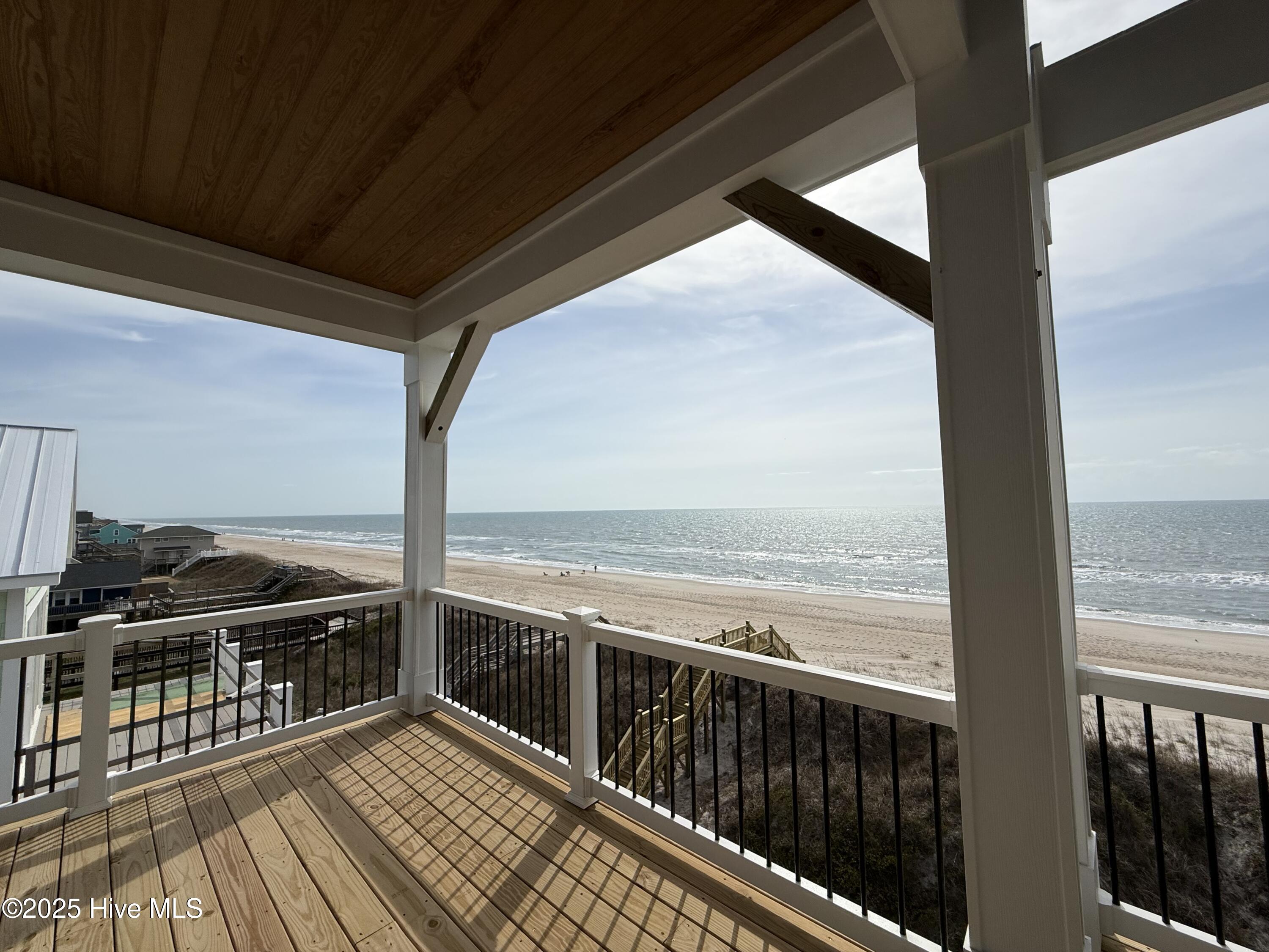 3048 Island Drive . Property Photo 4