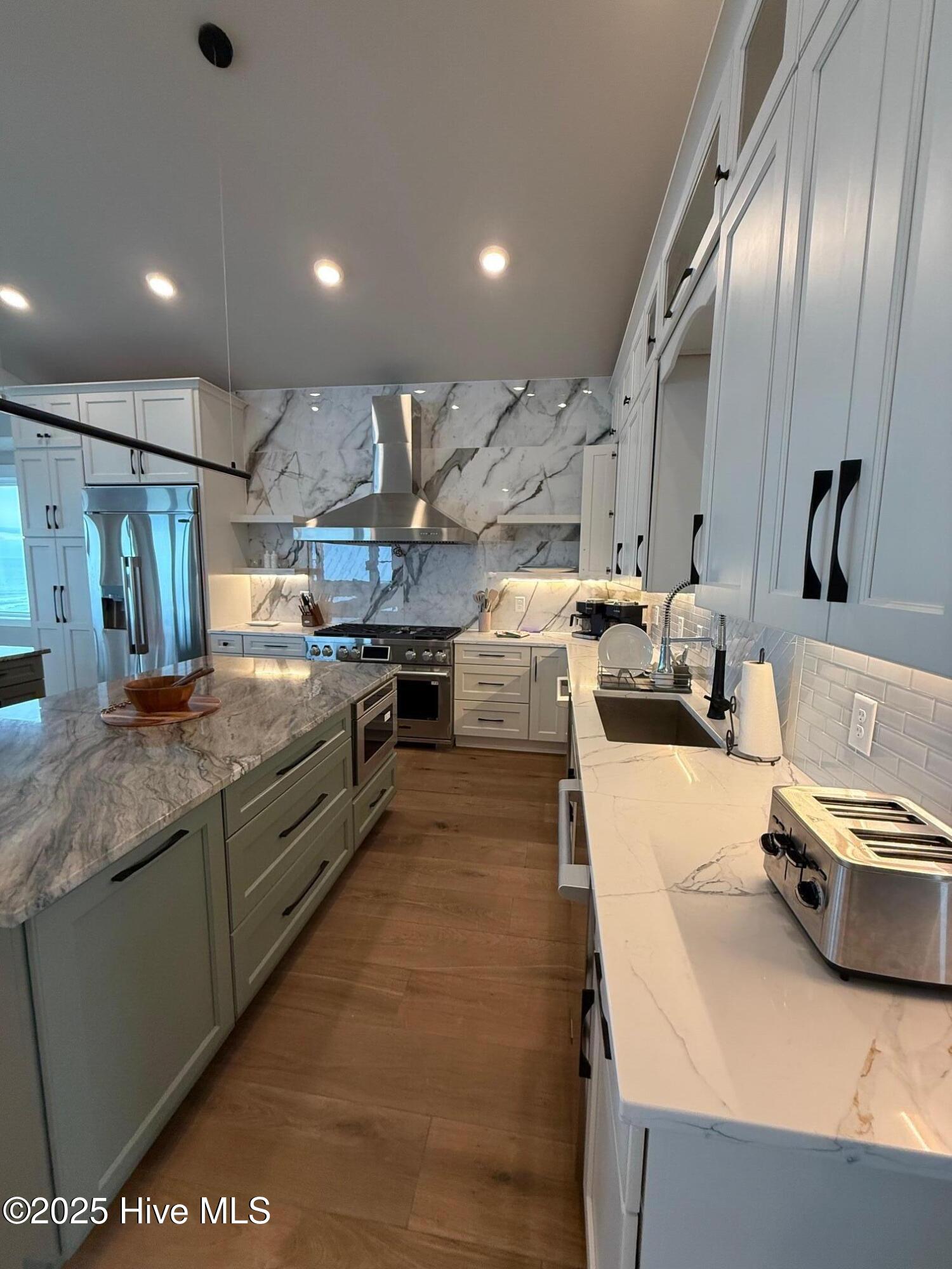 3048 Island Drive . Property Photo 16