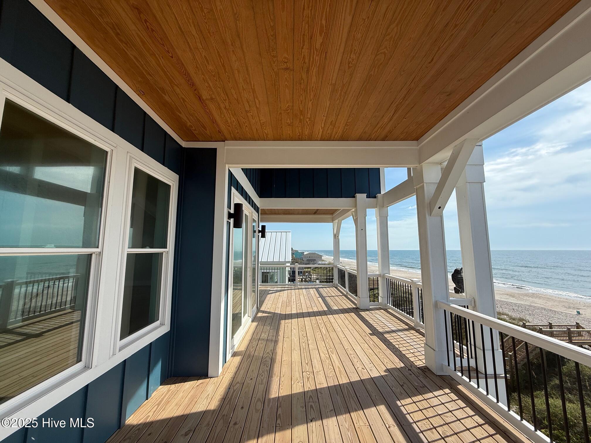 3048 Island Drive . Property Photo 34